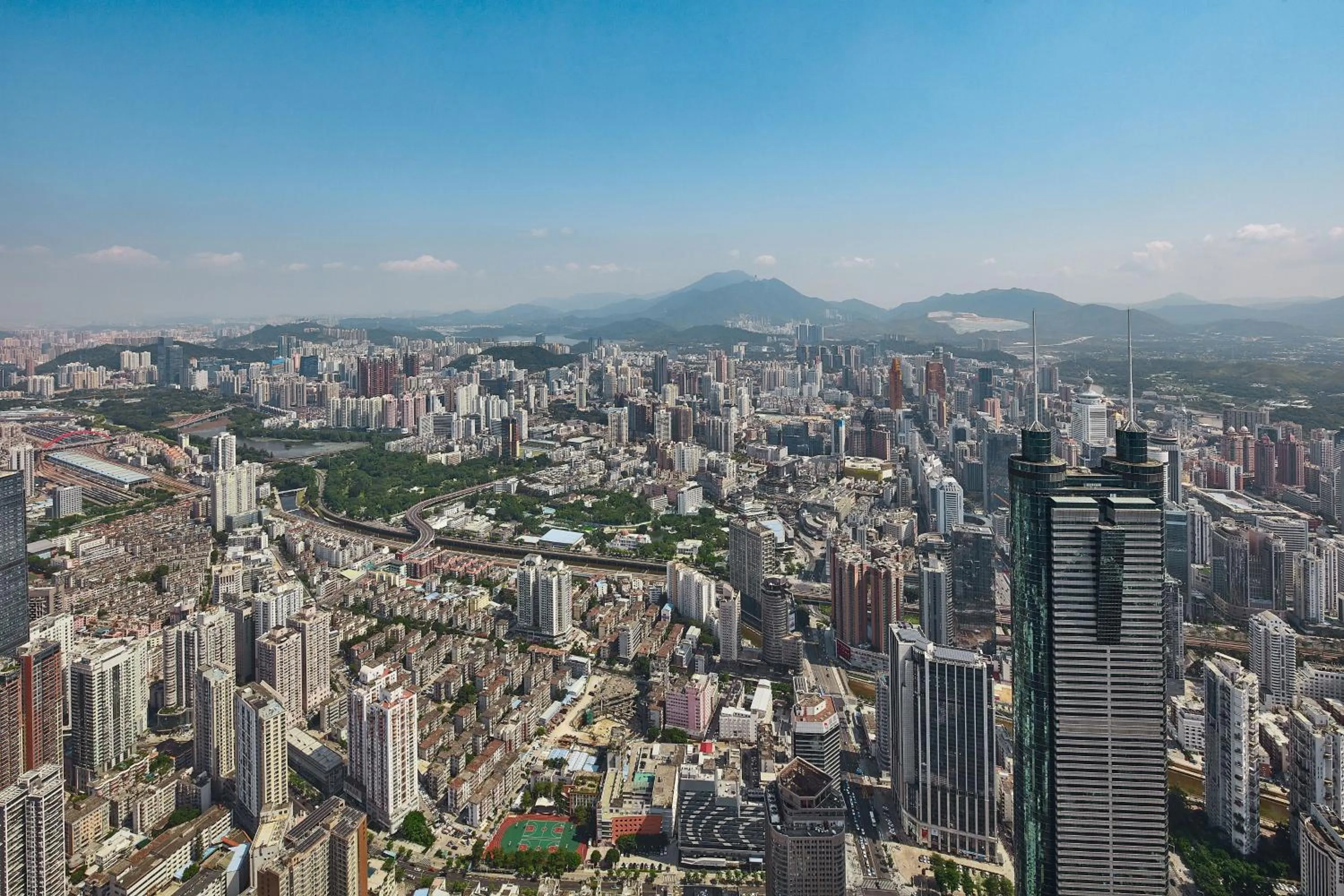 Photo of the whole room in The St. Regis Shenzhen