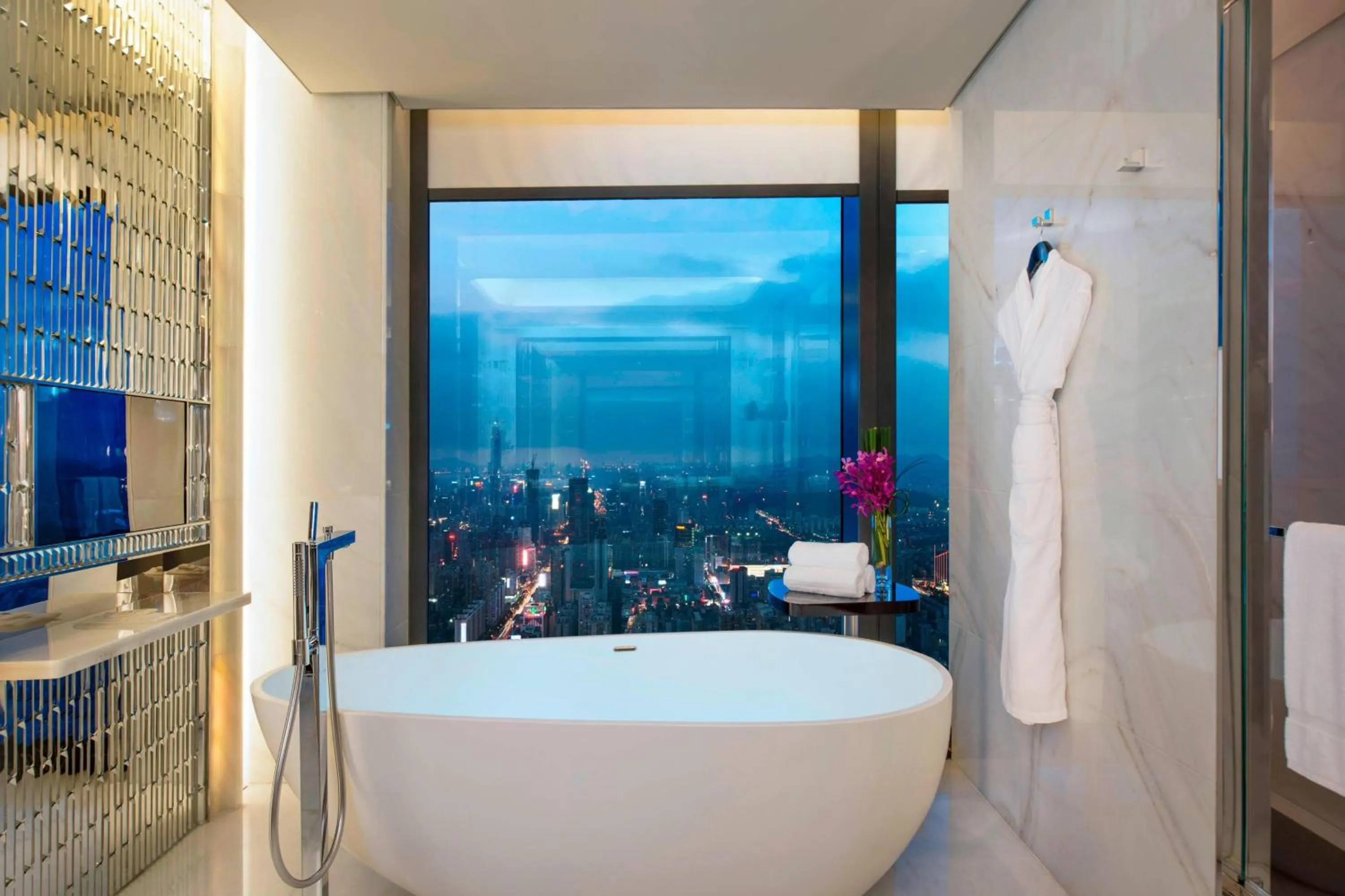 Bathroom in The St. Regis Shenzhen