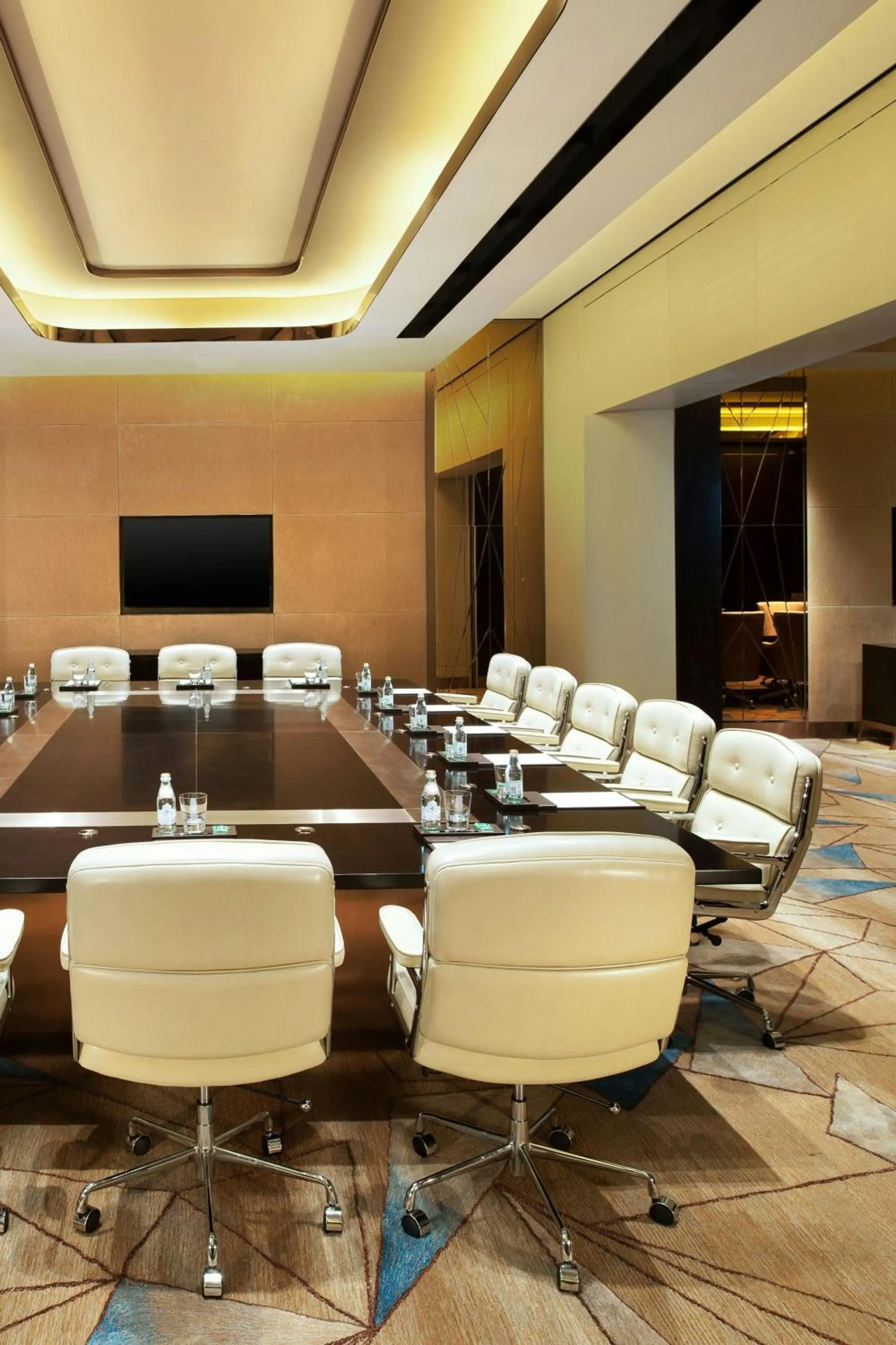 Meeting/conference room in The St. Regis Shenzhen
