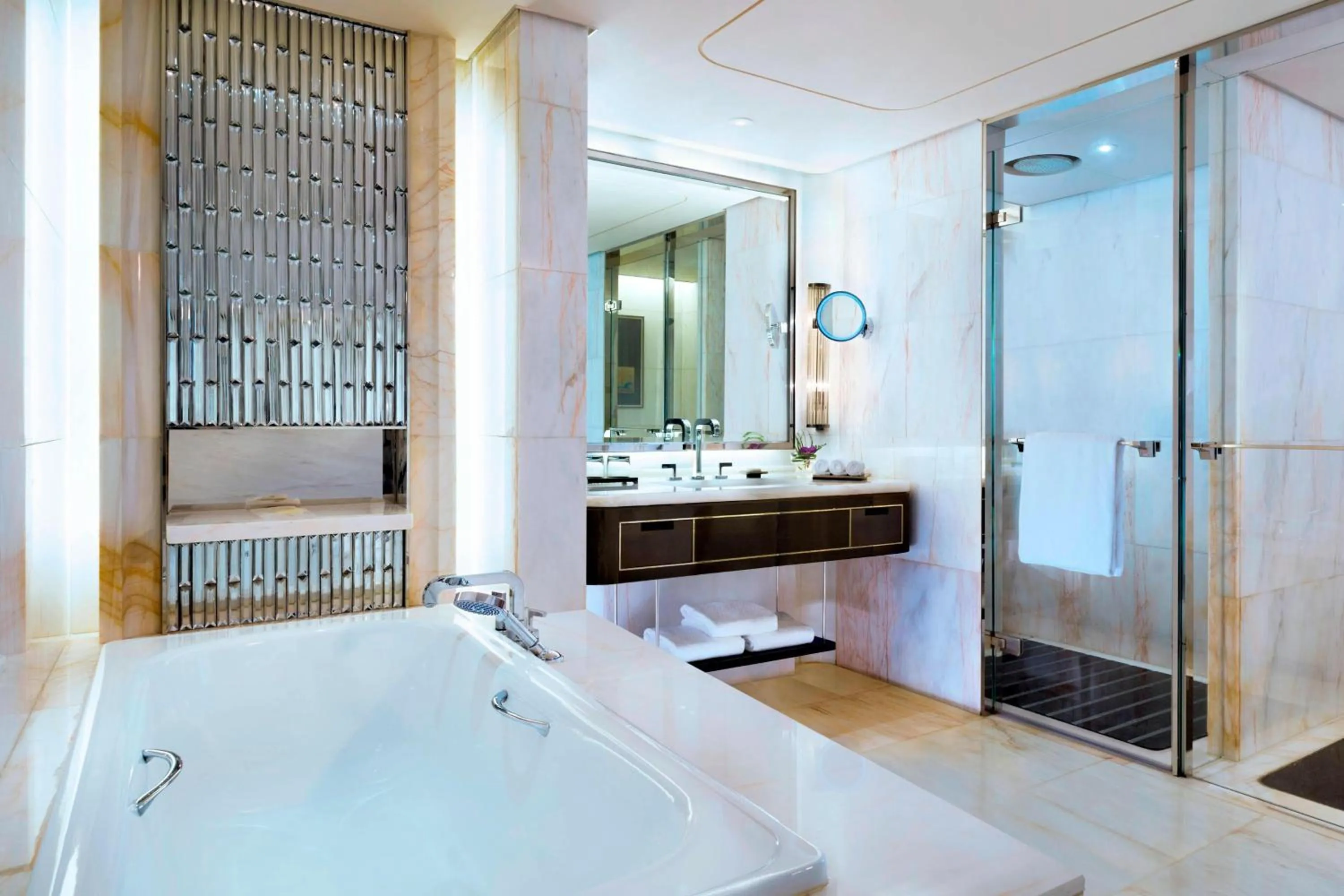 Bathroom in The St. Regis Shenzhen
