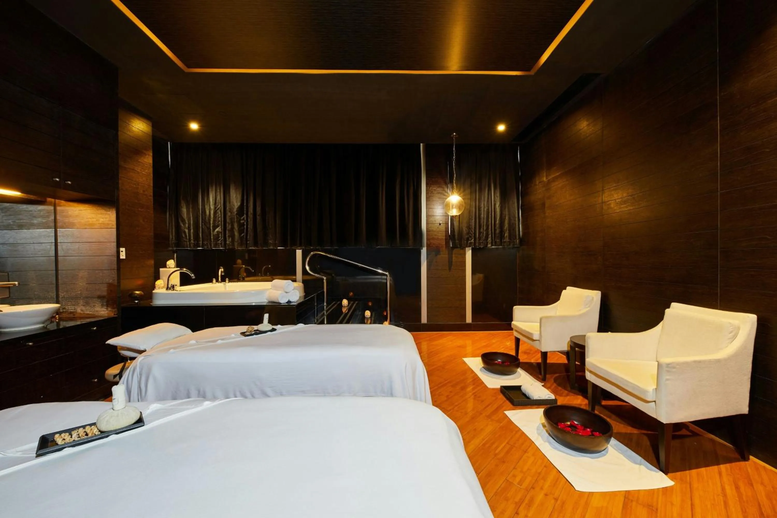 Spa and wellness centre/facilities, Bed in The Westin Shenzhen Nanshan