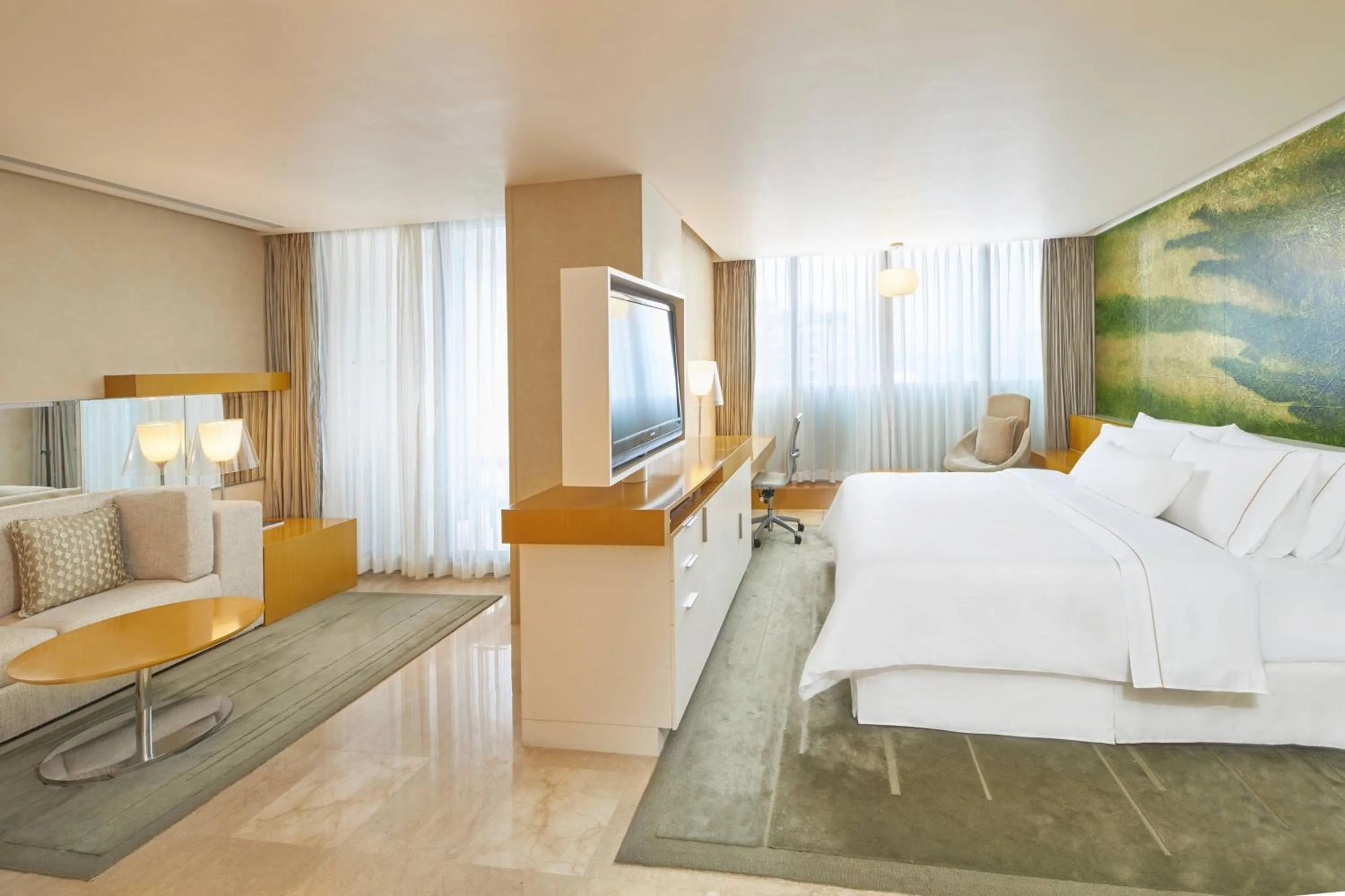 Bedroom, Bed in The Westin Shenzhen Nanshan