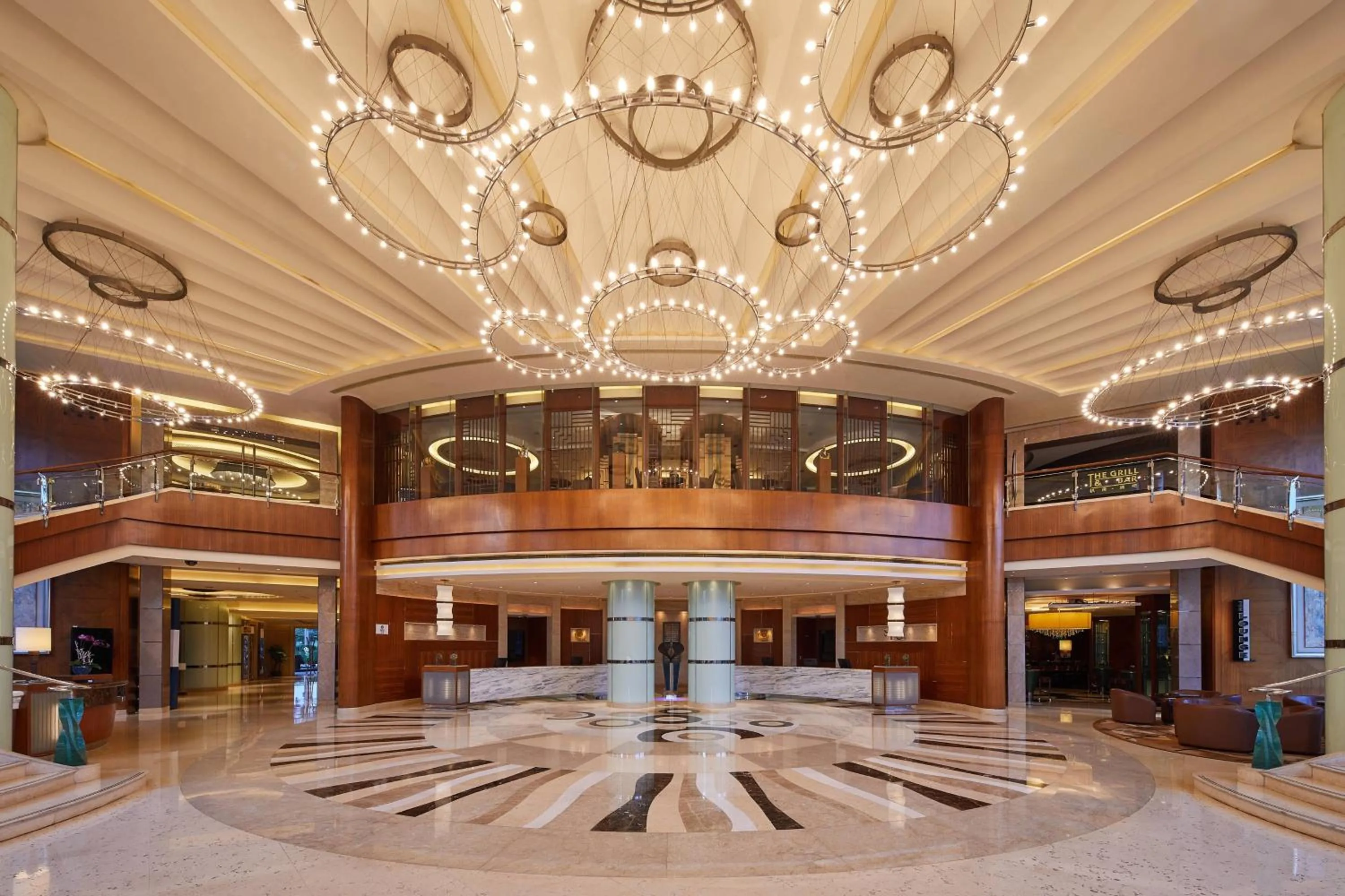 Lobby or reception in Four Points by Sheraton Shenzhen