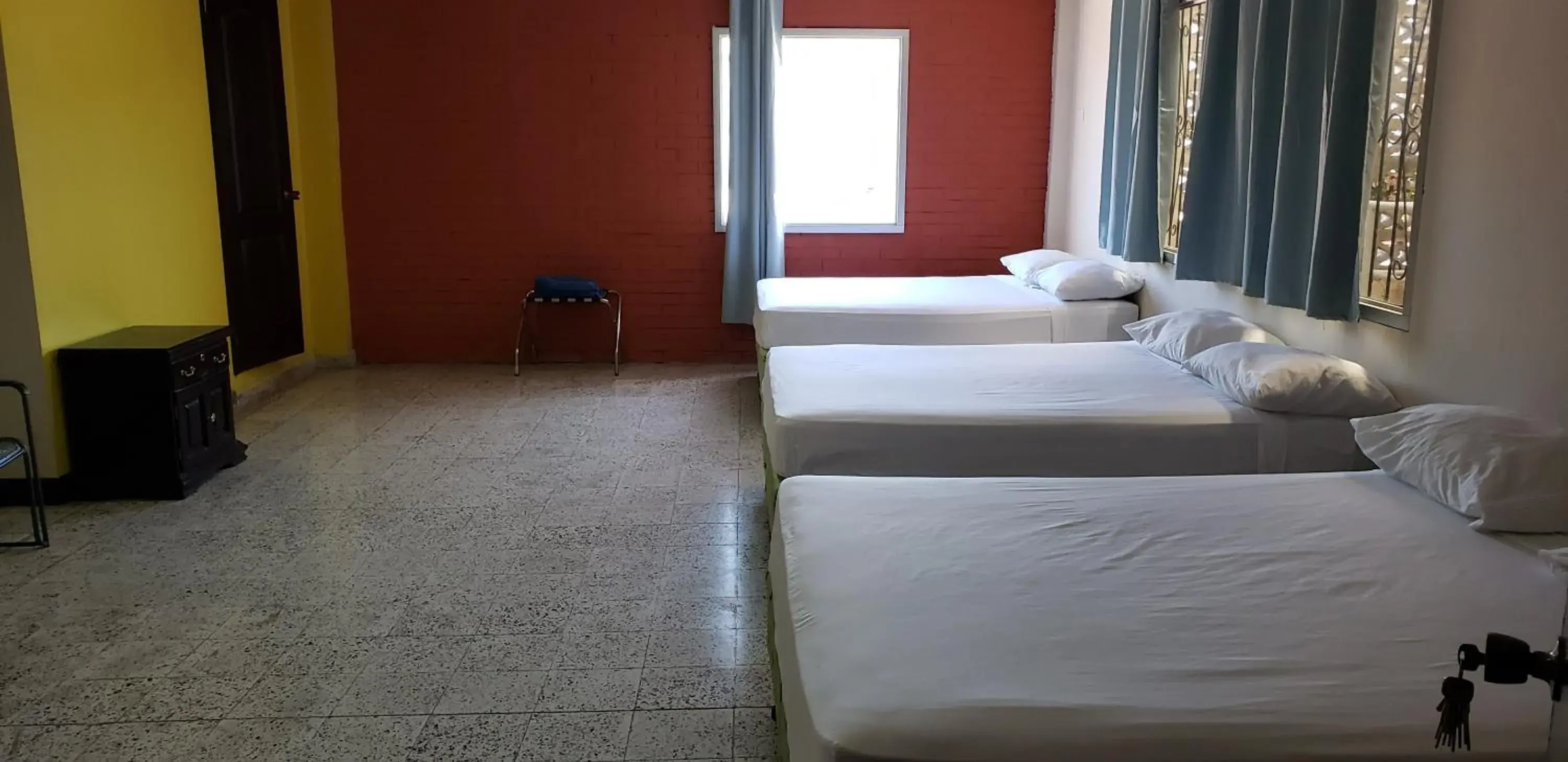 Economy Quadruple Room in Hotel El Dorado Economy Quadruple Room in Hotel El Dorado