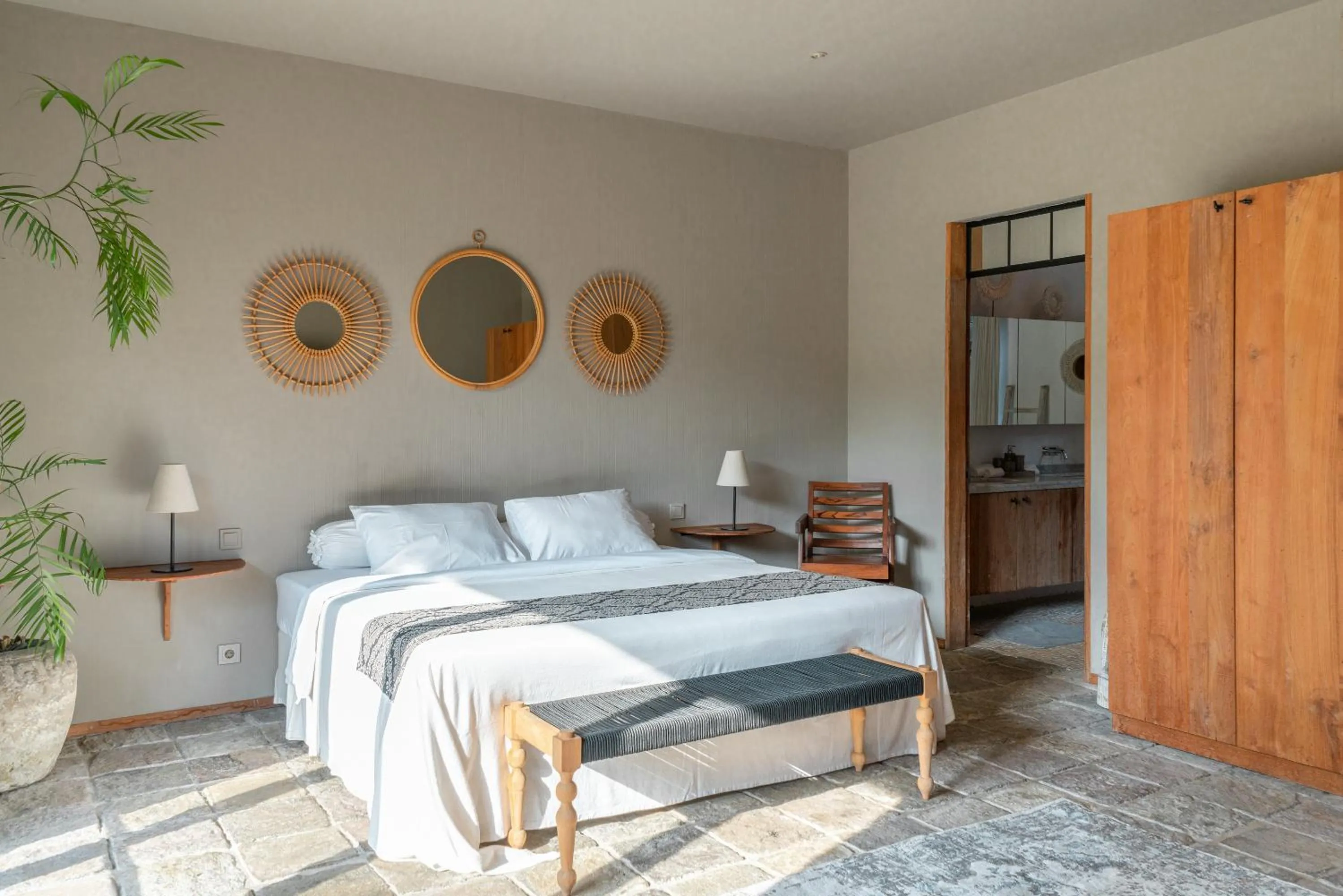 Villa Taijasa - Luxury 5BR Villa with 20m Pool
