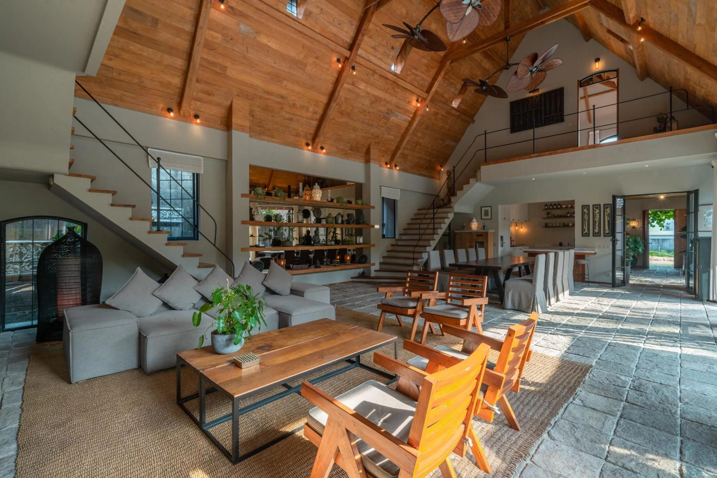 Villa Taijasa - Luxury 5BR Villa with 20m Pool