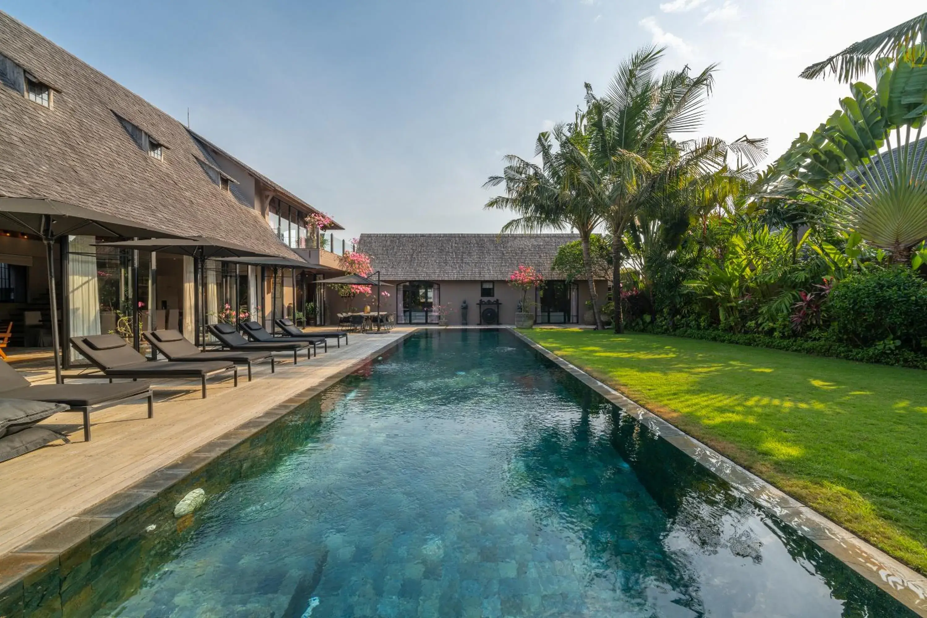 Villa Taijasa - Luxury 5BR Villa with 20m Pool Villa Taijasa - Luxury 5BR Villa with 20m Pool