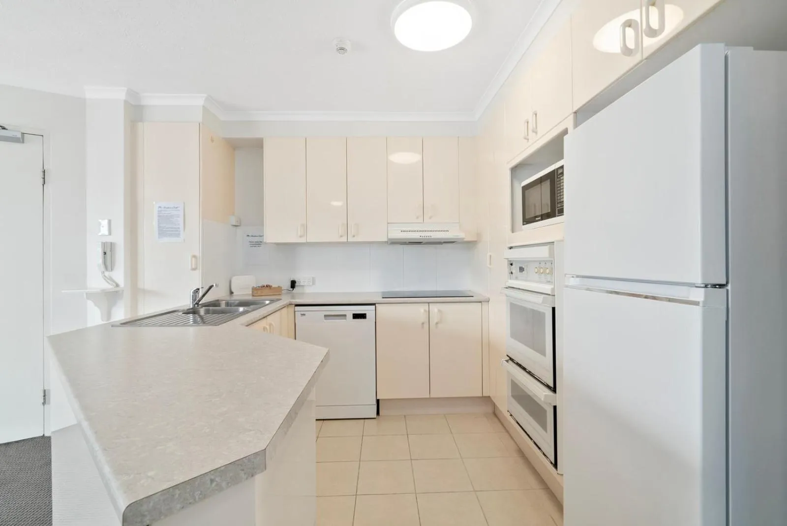 Kitchen or kitchenette in Markham Court