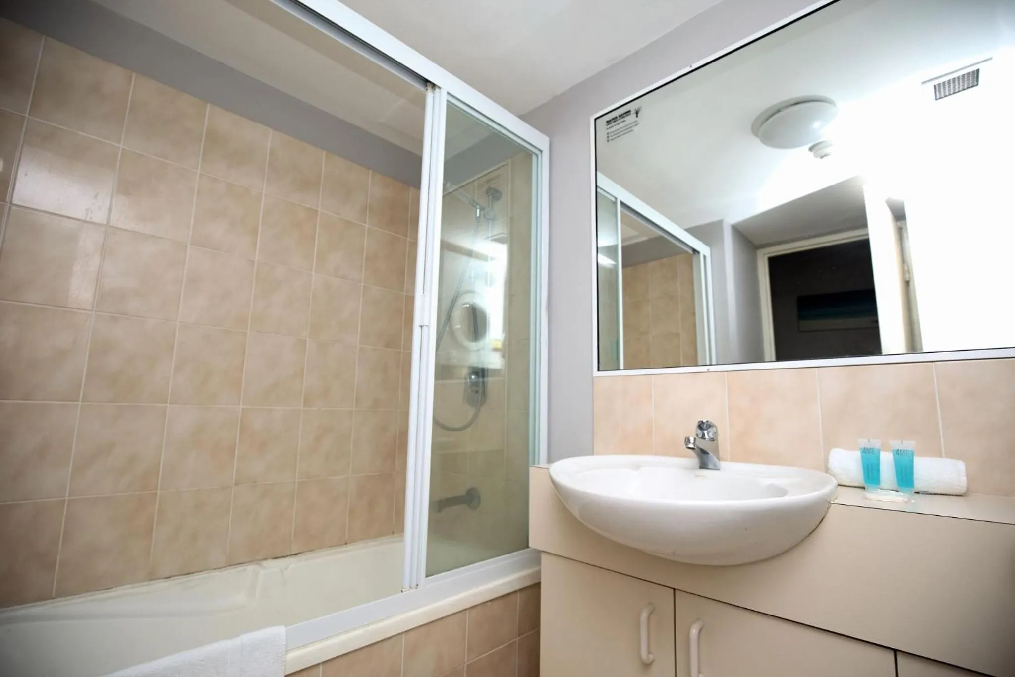 Bathroom in Markham Court