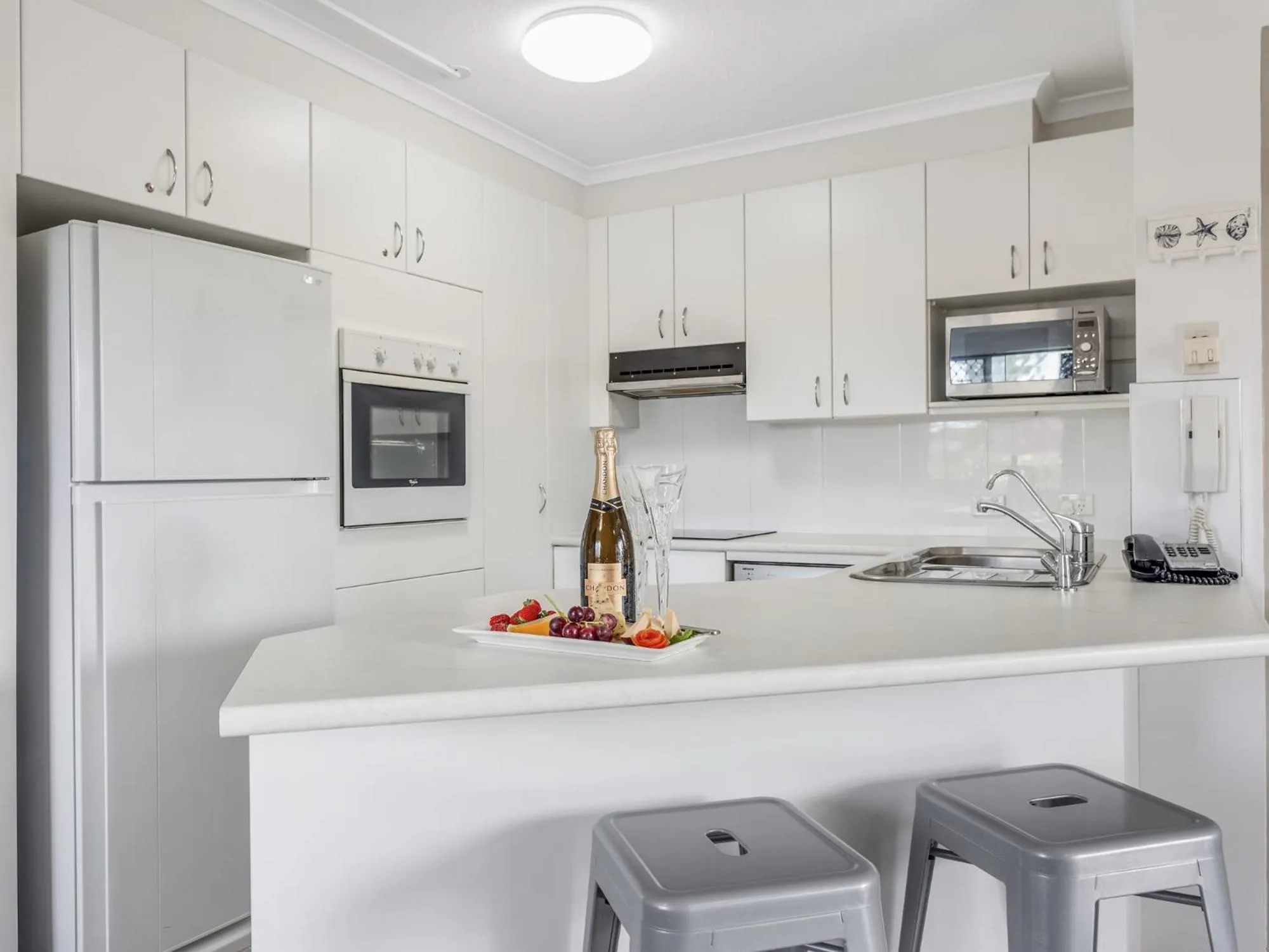 Kitchen or kitchenette in Markham Court