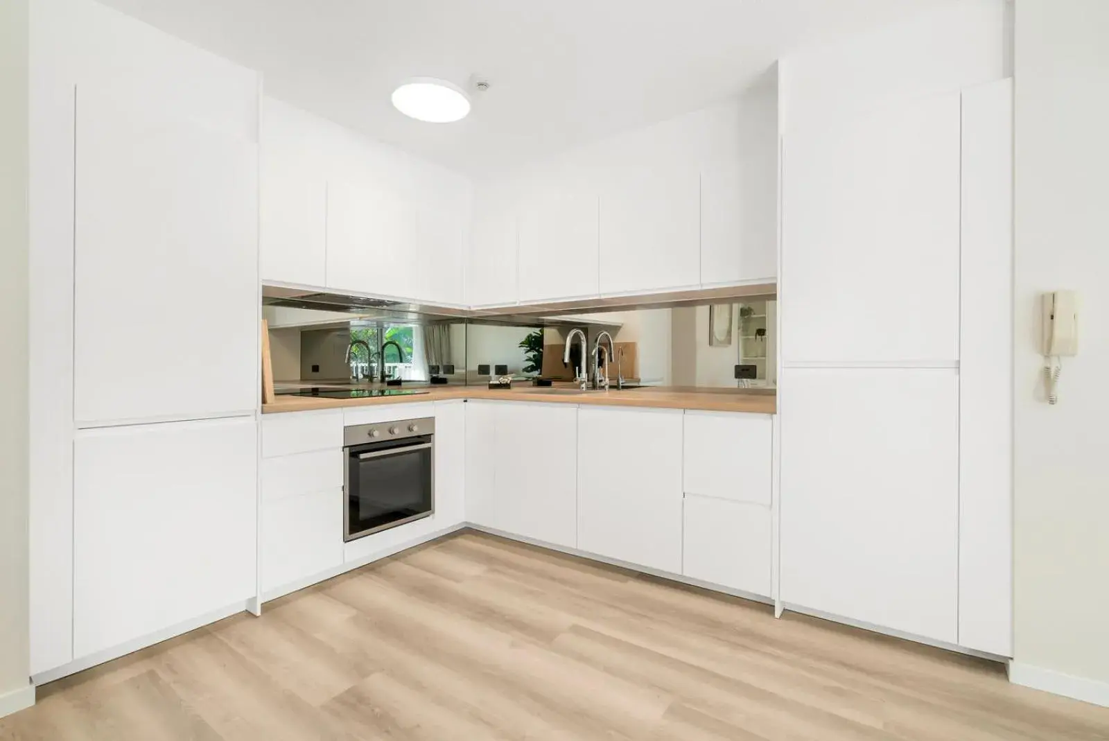 Kitchen or kitchenette in Markham Court Kitchen or kitchenette in Markham Court