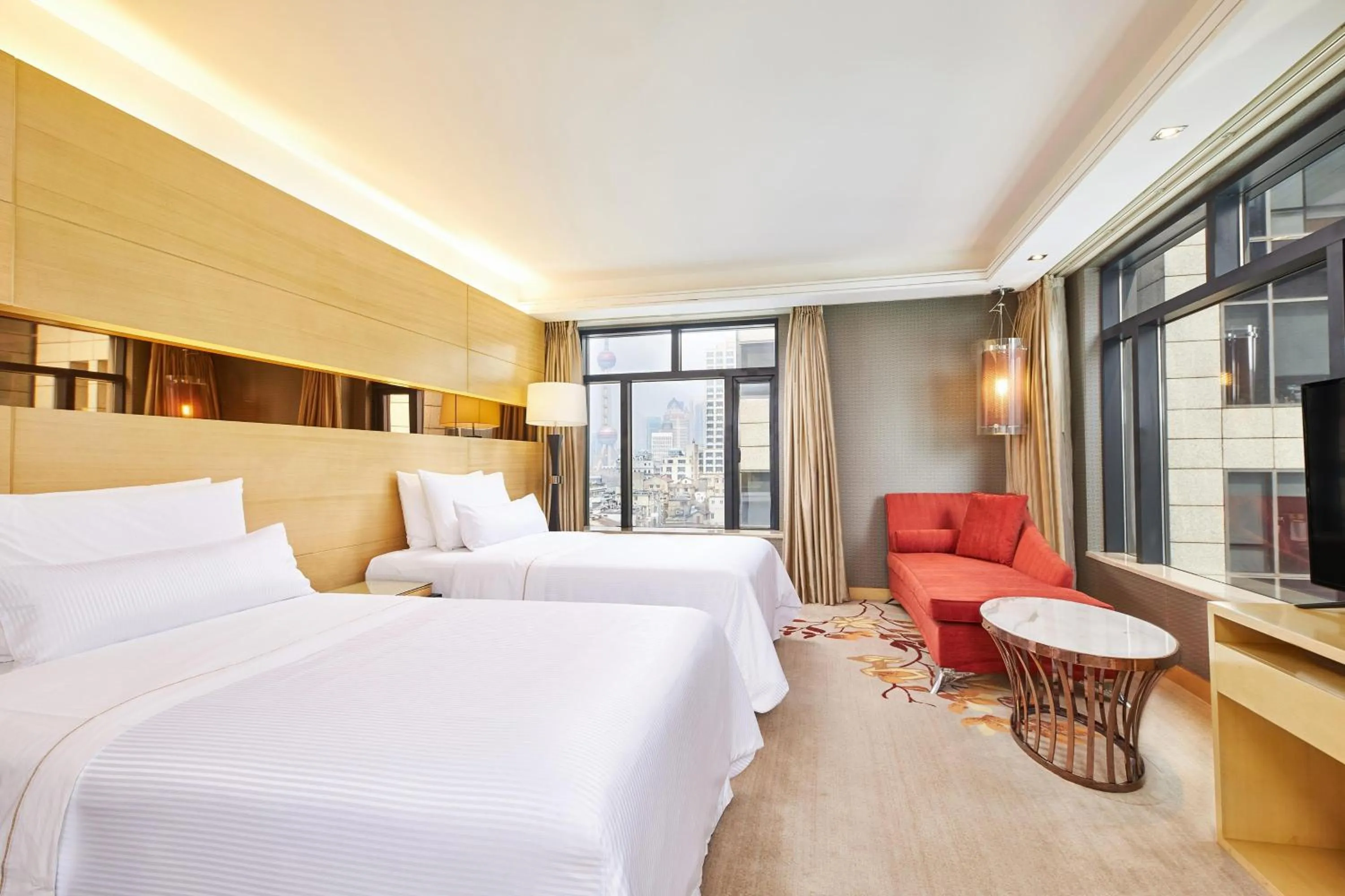 Photo of the whole room, Bed in The Westin Bund Center, Shanghai