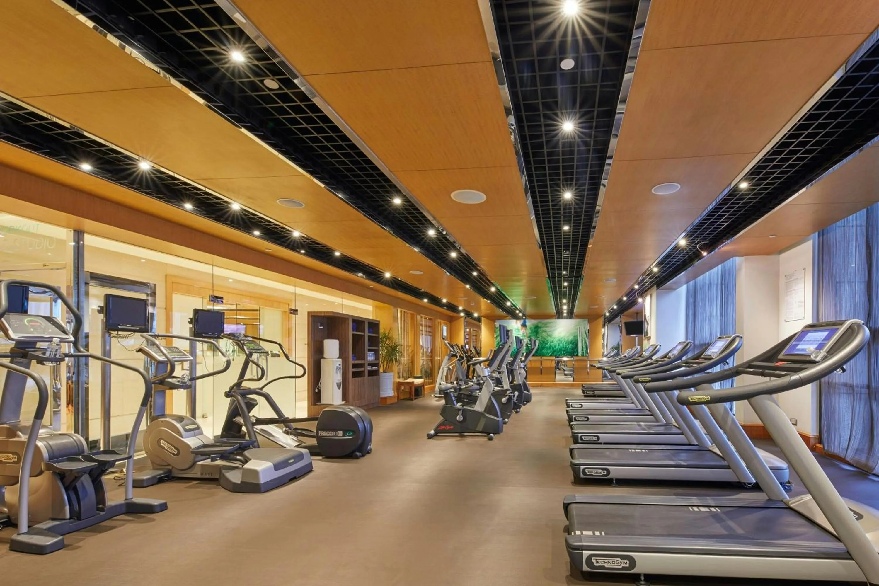 Fitness centre/facilities in The Westin Bund Center, Shanghai