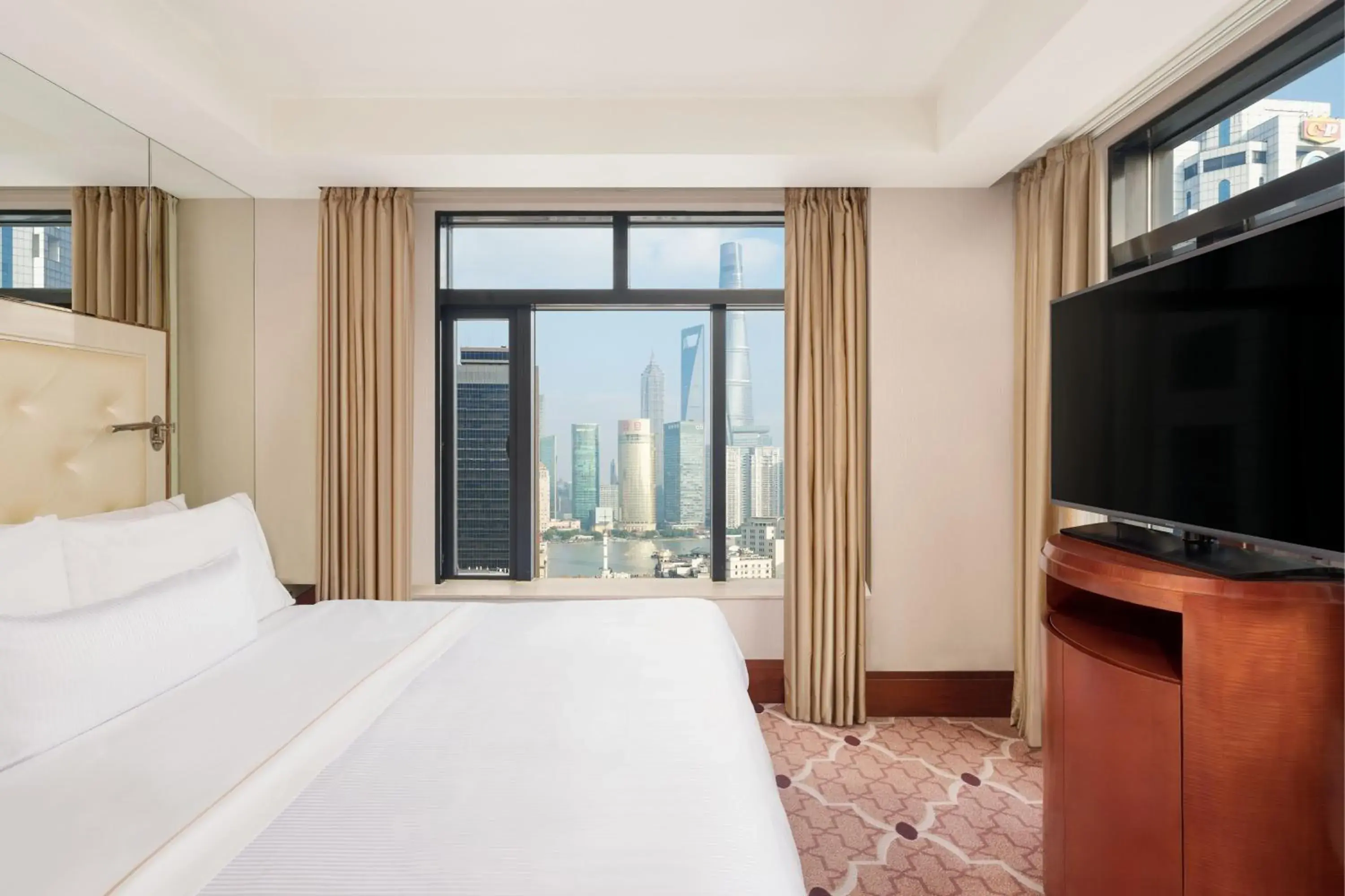 King Studio with Bund View in The Westin Bund Center, Shanghai King Studio with Bund View in The Westin Bund Center, Shanghai