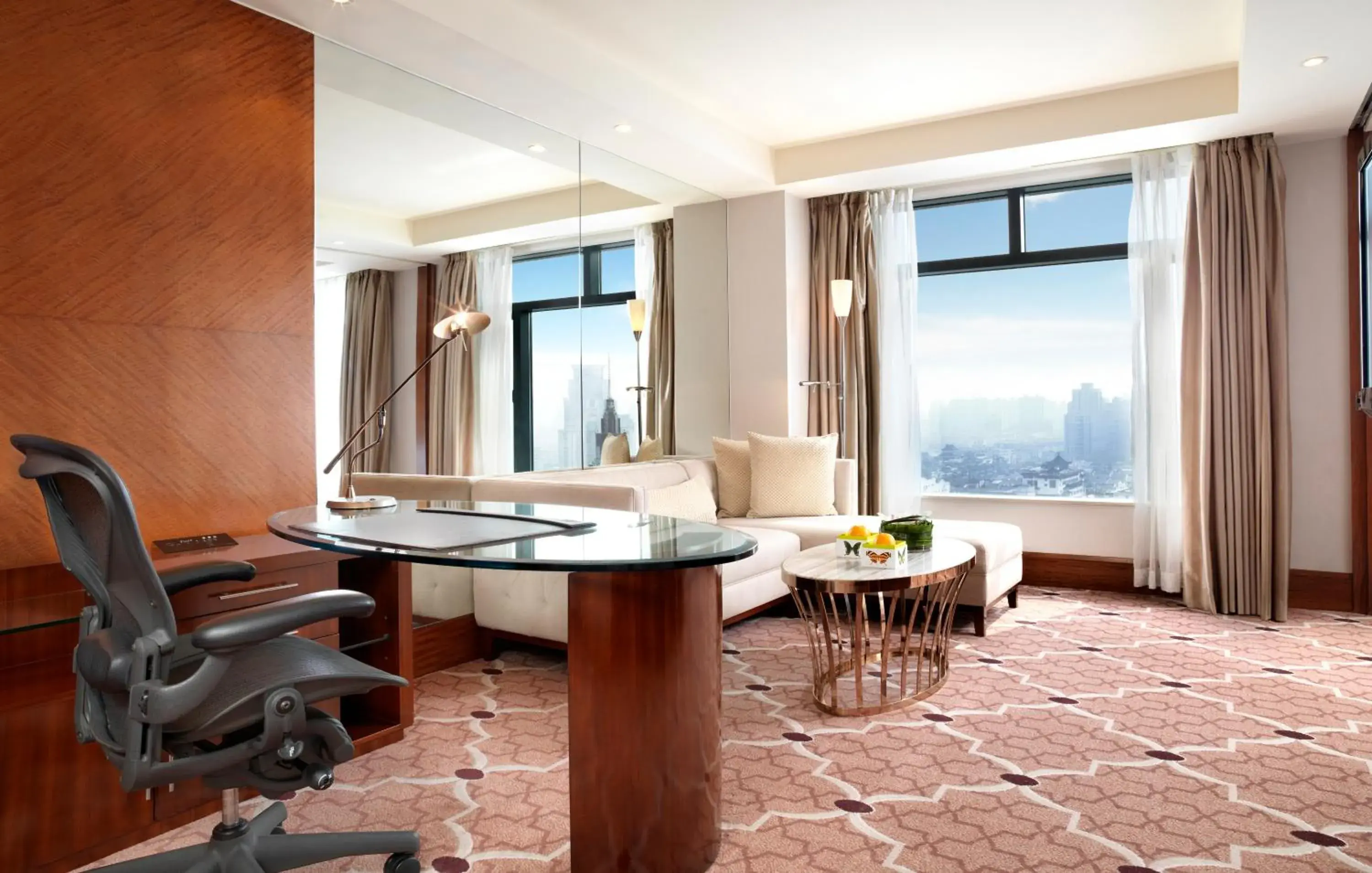 Crown Studio Twin Room in The Westin Bund Center, Shanghai Crown Studio Twin Room in The Westin Bund Center, Shanghai