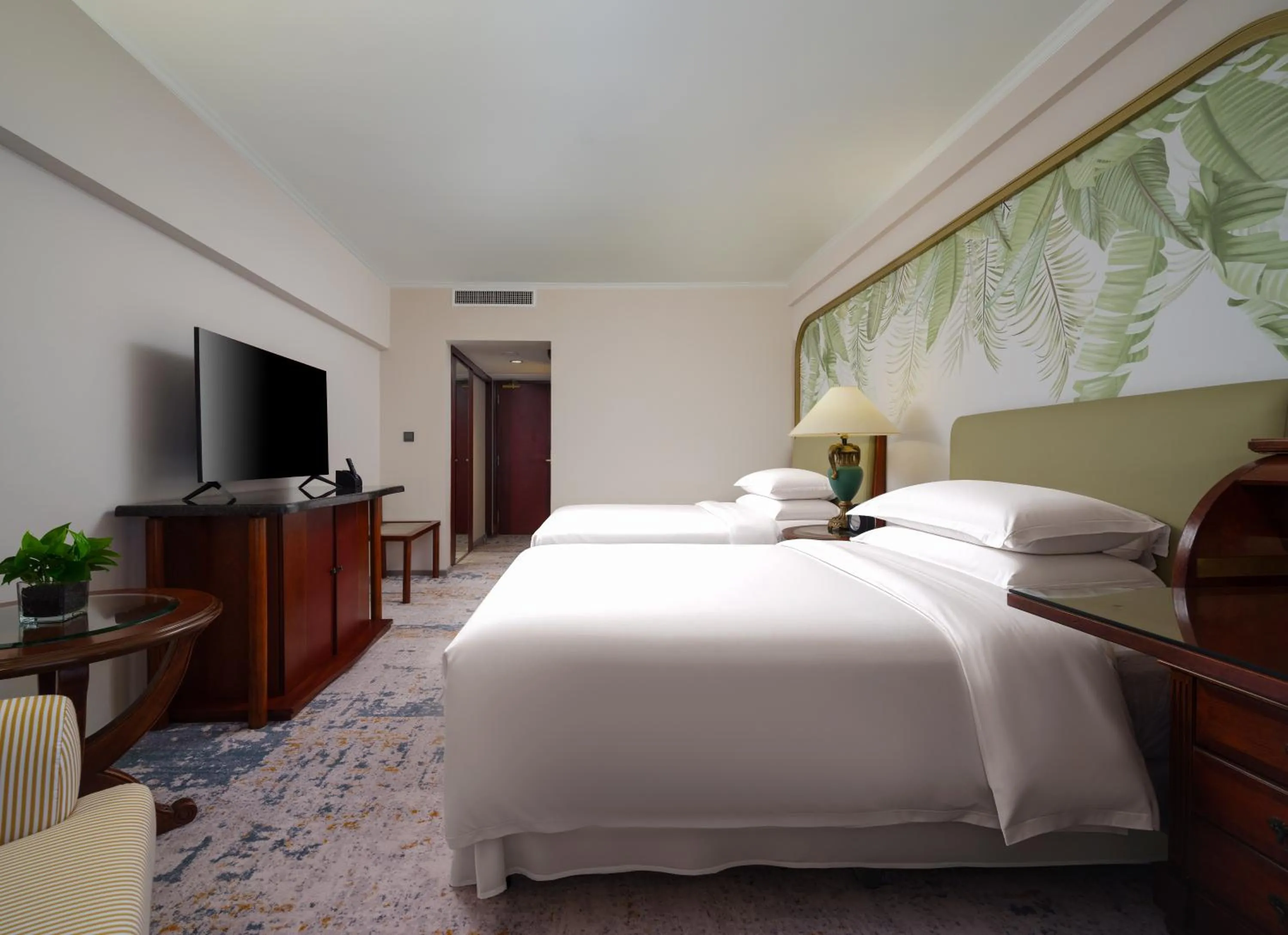 Bed in Swissôtel Living Shanghai Hongqiao & Hotel Shanghai Hongqiao - Handwritten Collection