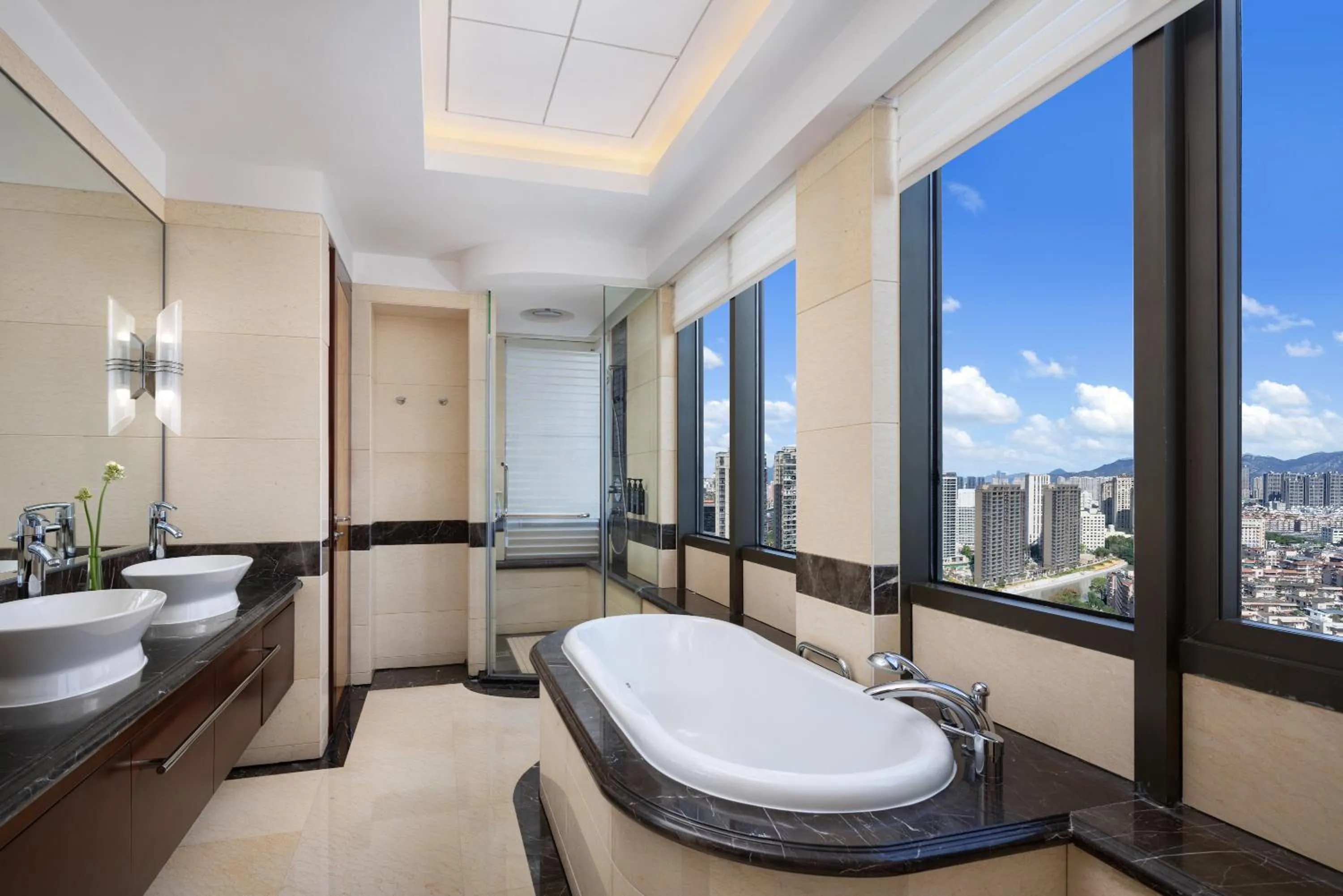 Toilet in Sheraton Wenzhou Hotel