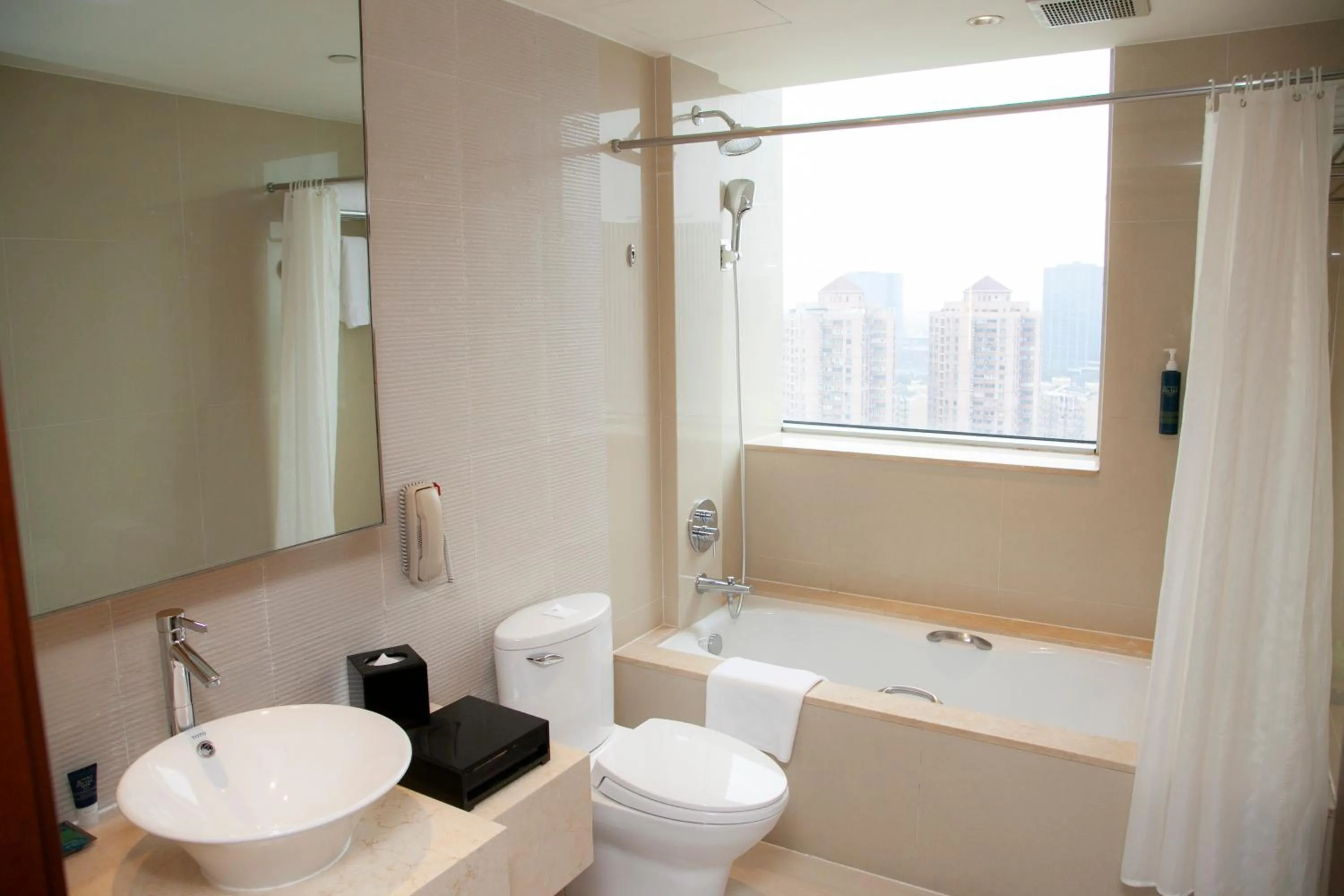 Property building in Four Points by Sheraton Shanghai, Daning
