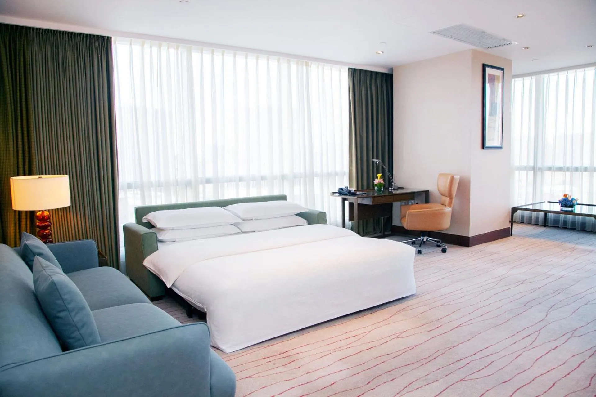 Property building, Bed in Four Points by Sheraton Shanghai, Daning