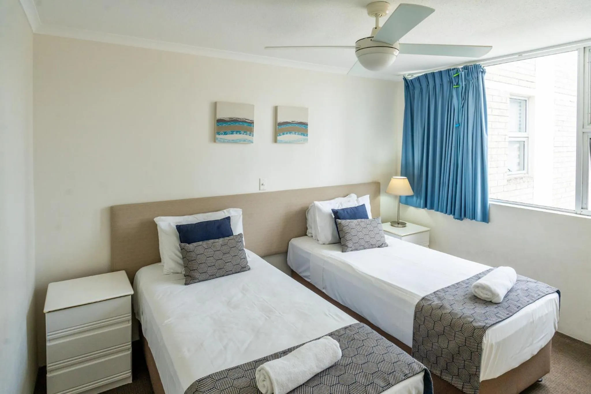 Bedroom, Bed in Grosvenor Beachfront Apartments Surfers Paradise