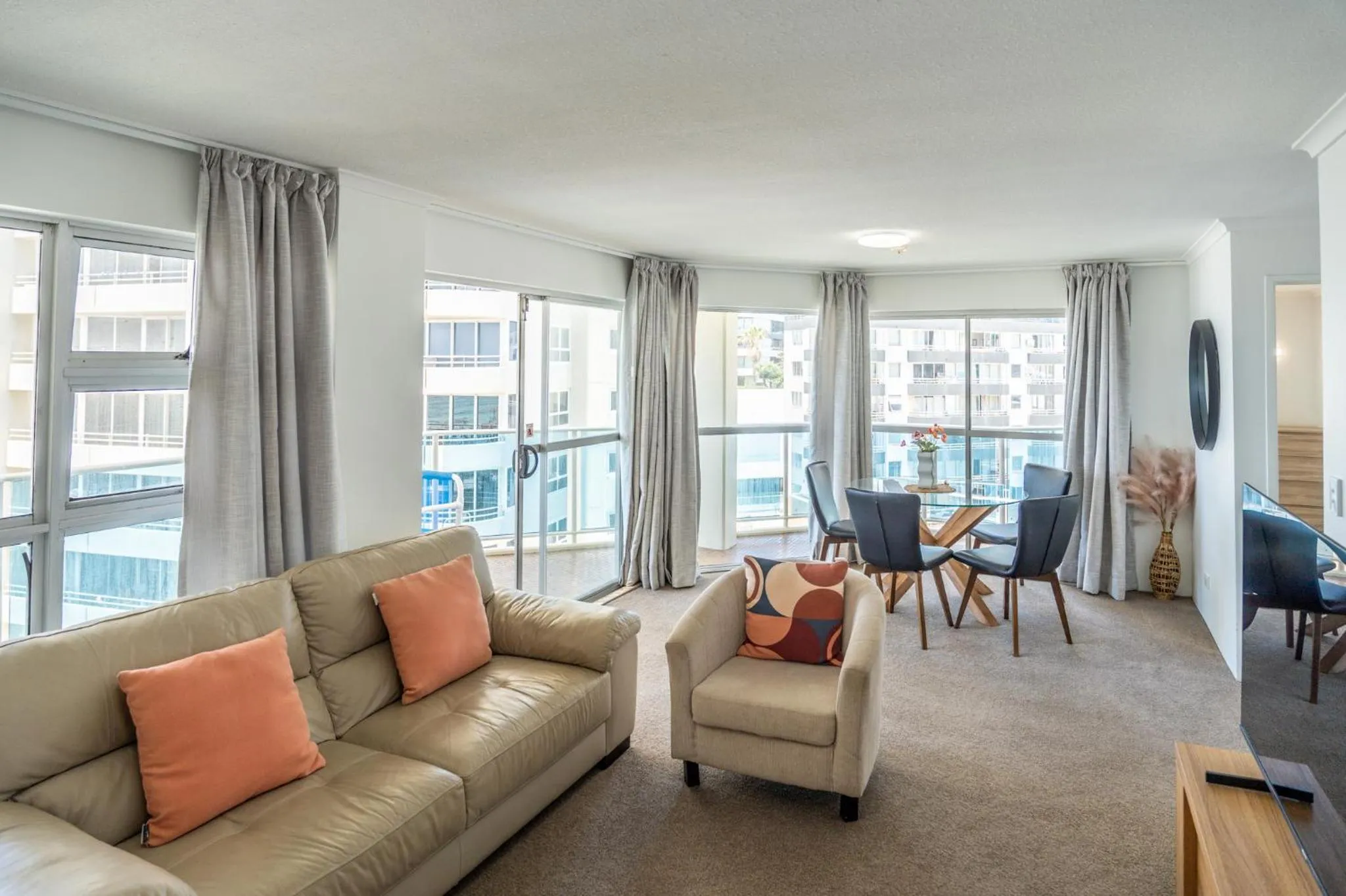 Living room in Grosvenor Beachfront Apartments Surfers Paradise