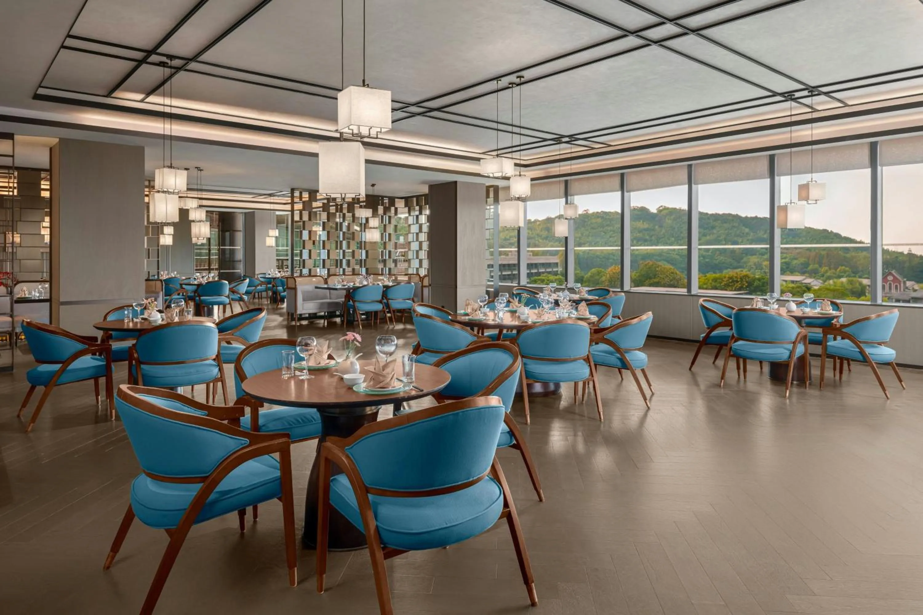 Restaurant/places to eat in Le Méridien Shanghai Sheshan