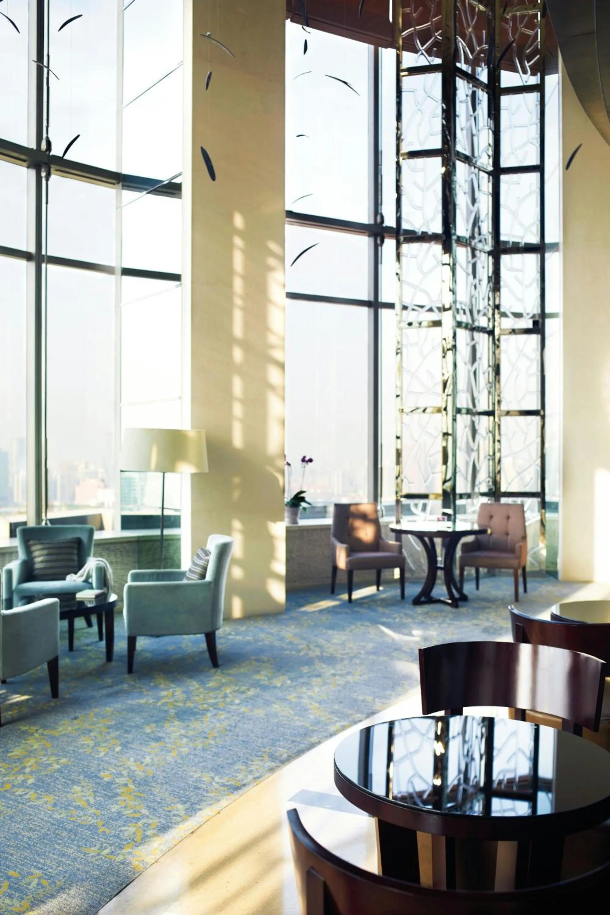 Lounge or bar in Sheraton Grand Shanghai Pudong Hotel & Residences