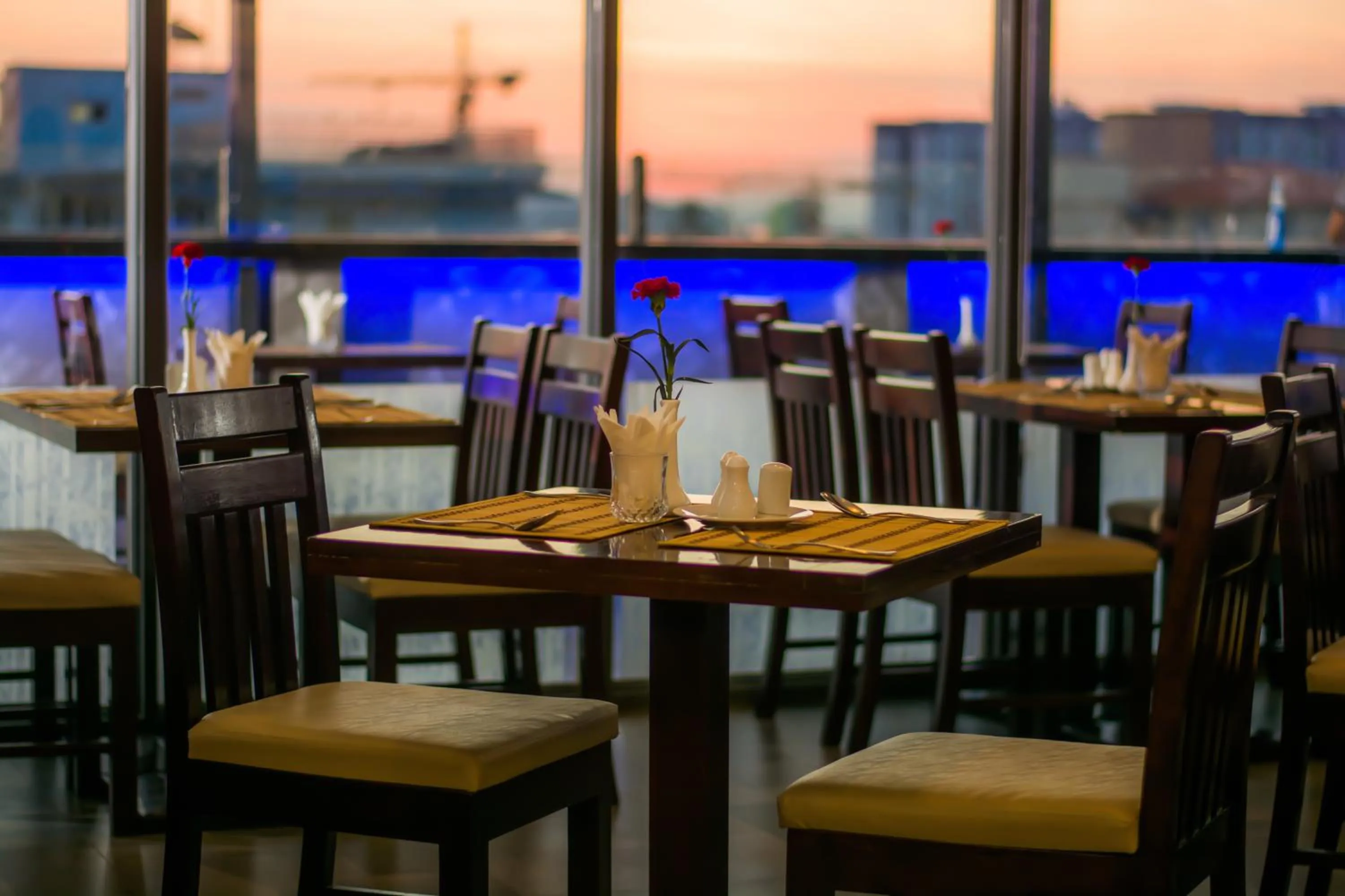 Restaurant/places to eat in Botahtaung Hotel