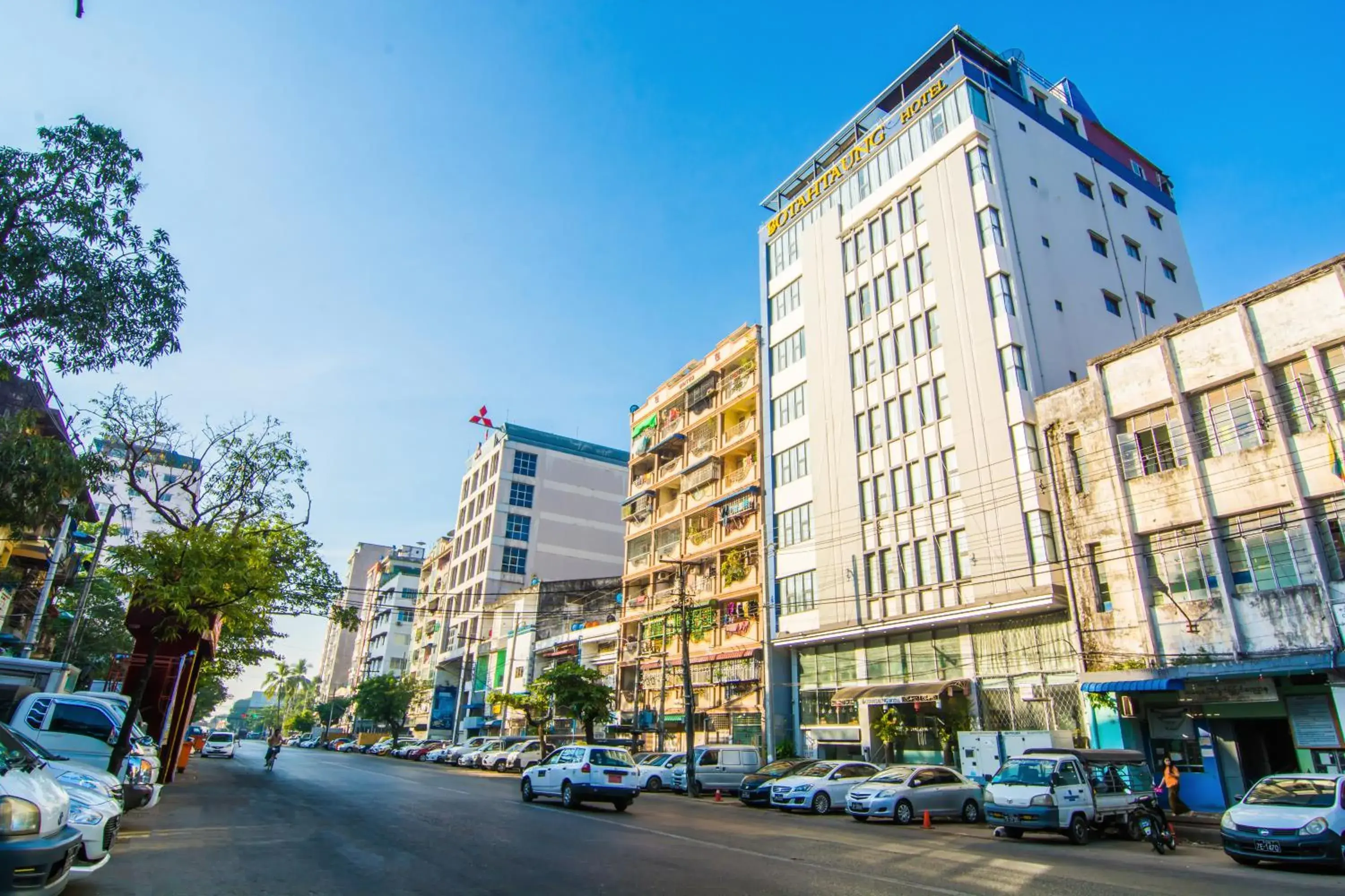 Property building in Botahtaung Hotel Property building in Botahtaung Hotel