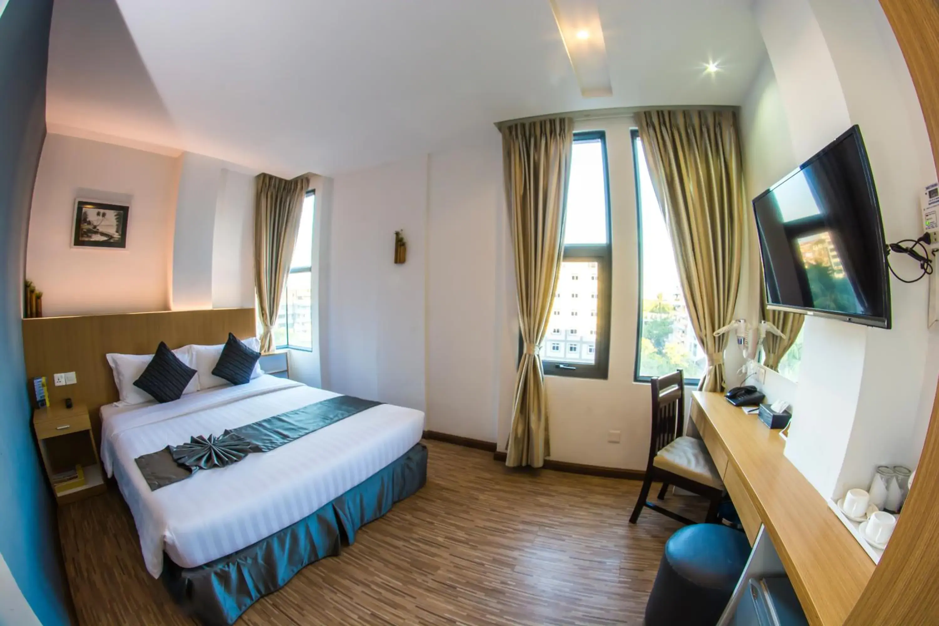 Photo of the whole room in Botahtaung Hotel Photo of the whole room in Botahtaung Hotel