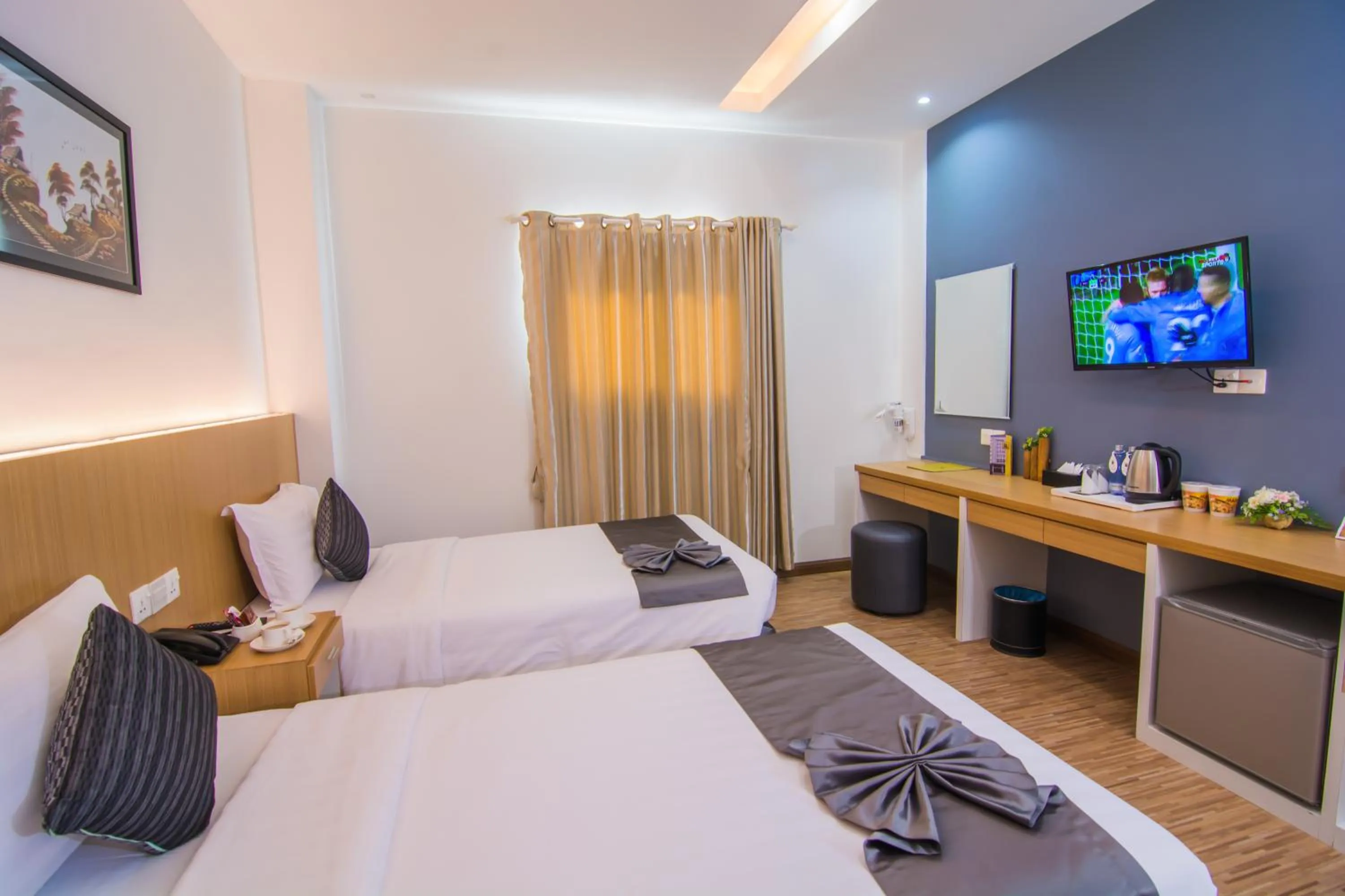 TV and multimedia in Botahtaung Hotel