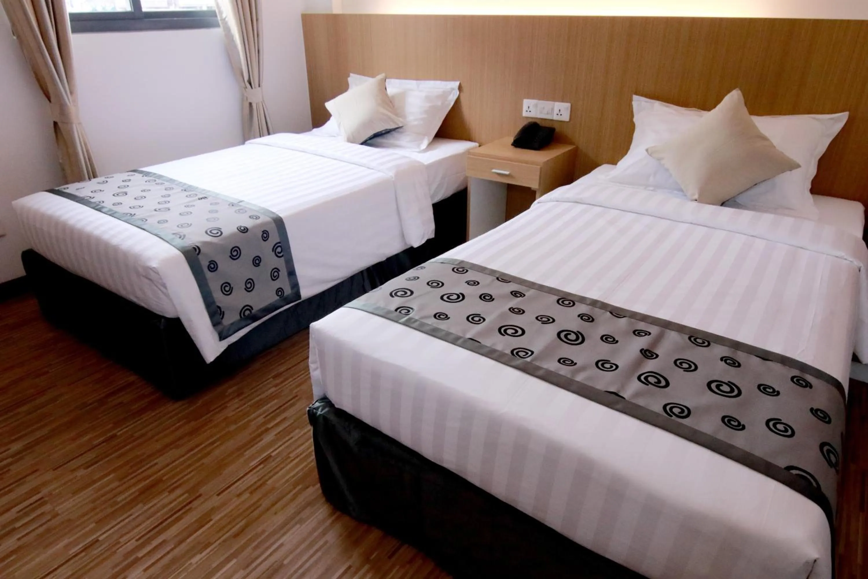 Bedroom in Botahtaung Hotel