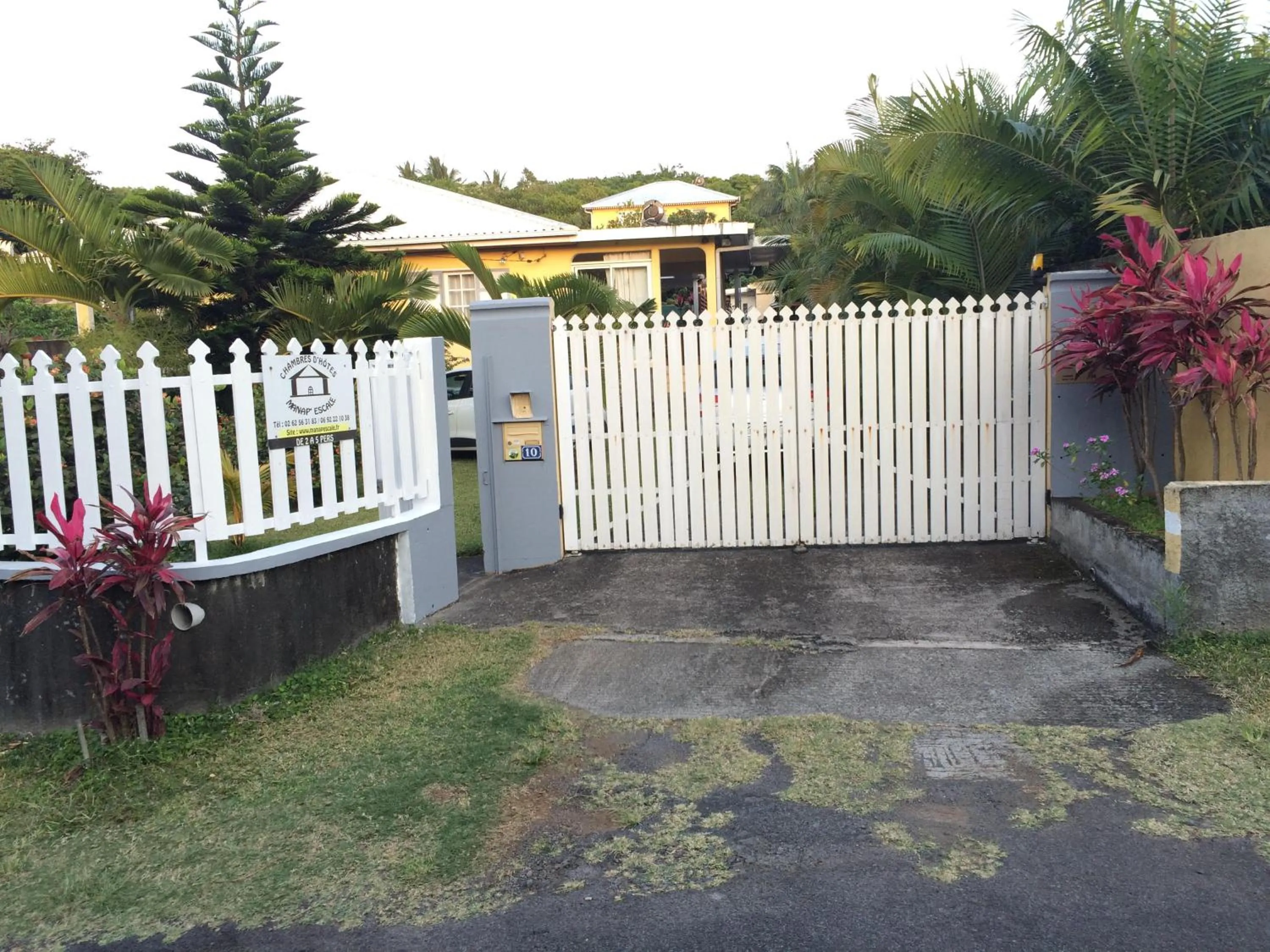 Property building in Manapescale