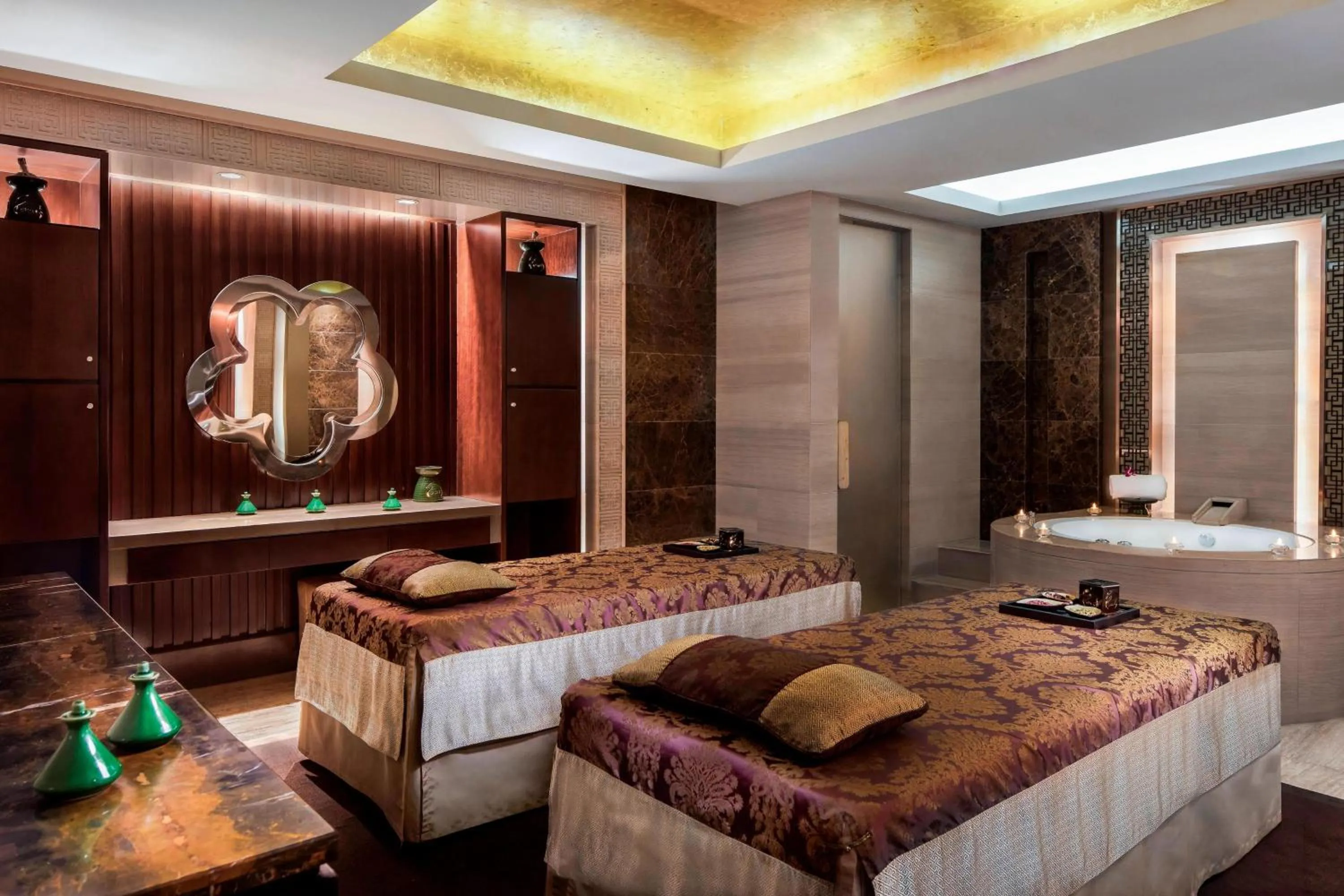 Spa and wellness centre/facilities, Bed in Sheraton Wuxi Binhu Hotel