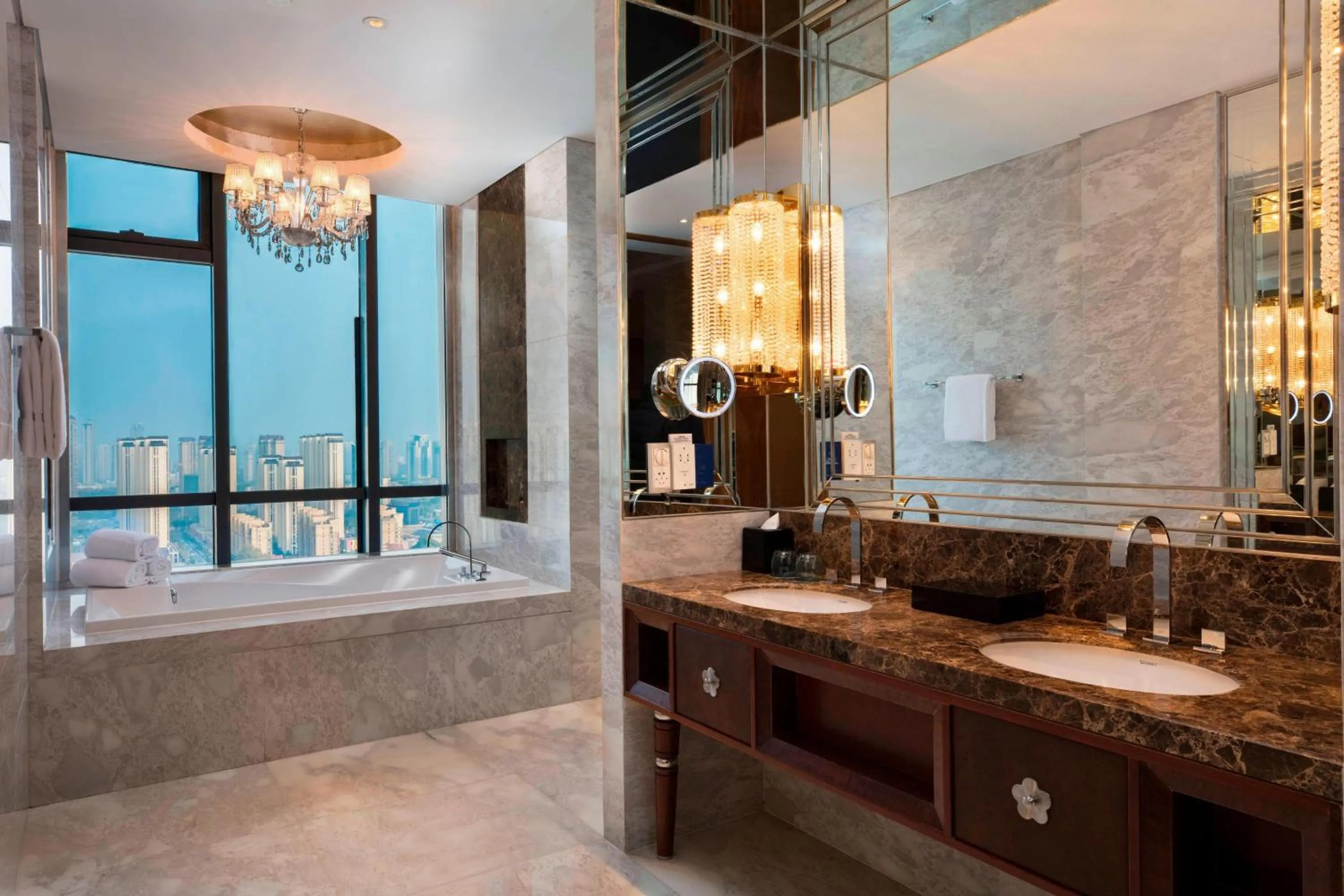 Bathroom in Sheraton Wuxi Binhu Hotel