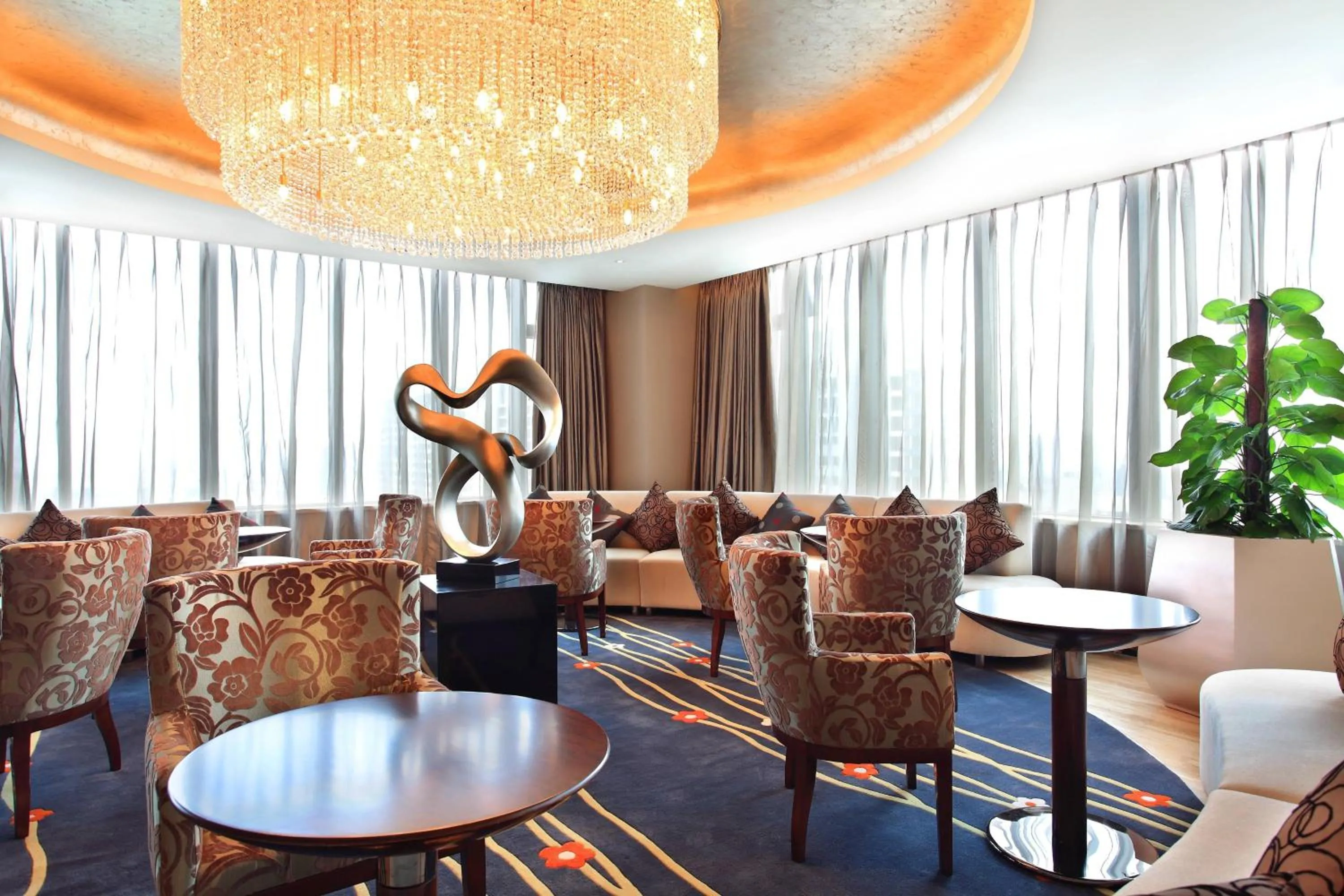 Lounge or bar in Sheraton Wuxi Binhu Hotel