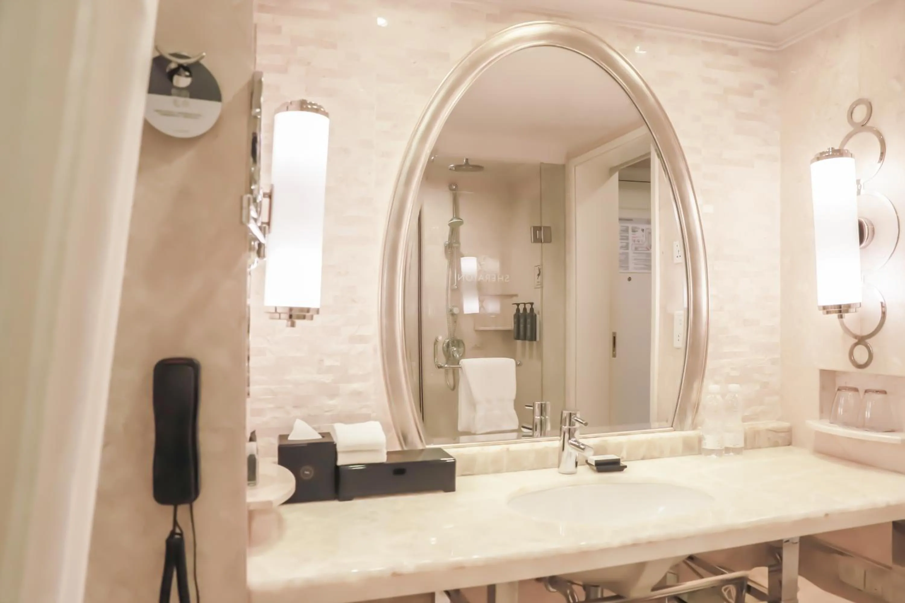 Shower in Sheraton Xi'an Hotel