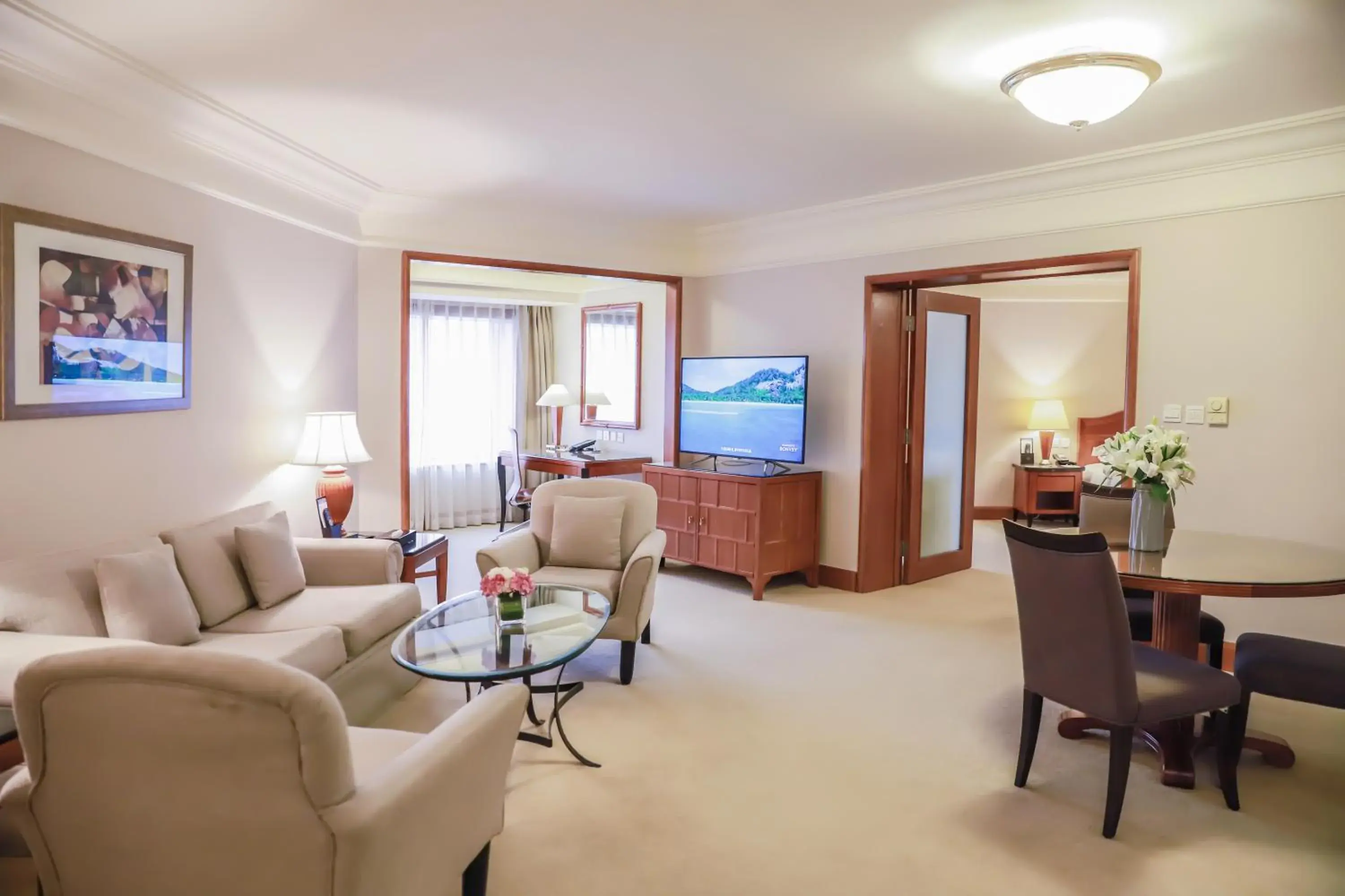 Executive Suite, Club level, Executive Suite, 1 King in Sheraton Xi'an Hotel Executive Suite, Club level, Executive Suite, 1 King in Sheraton Xi'an Hotel