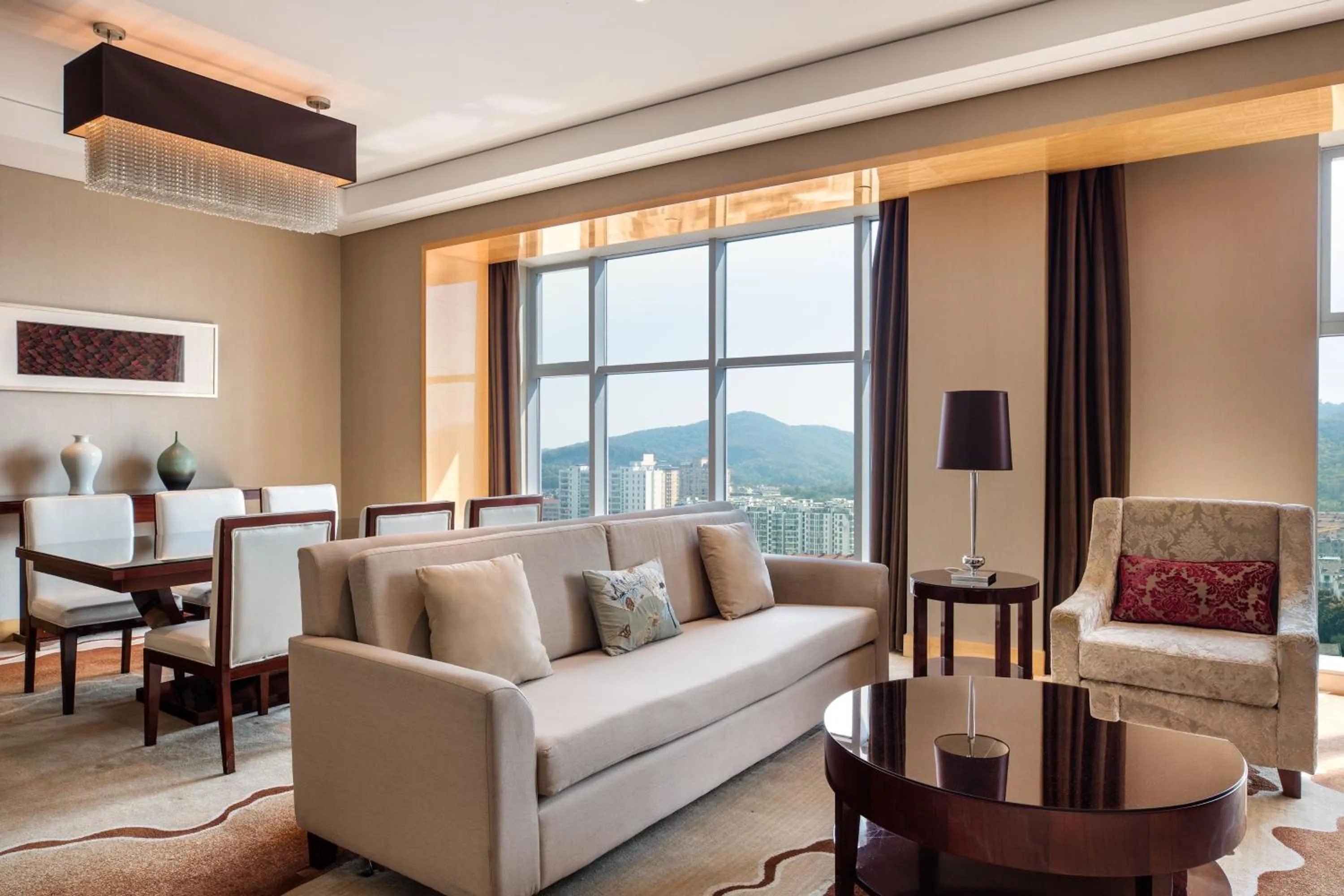 Living room in Sheraton Zhenjiang Hotel