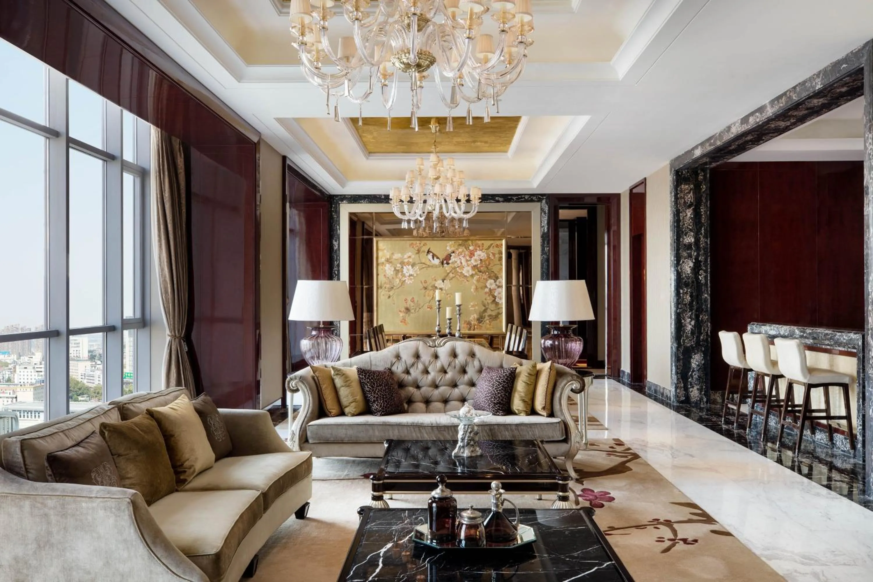 Living room in Sheraton Zhenjiang Hotel