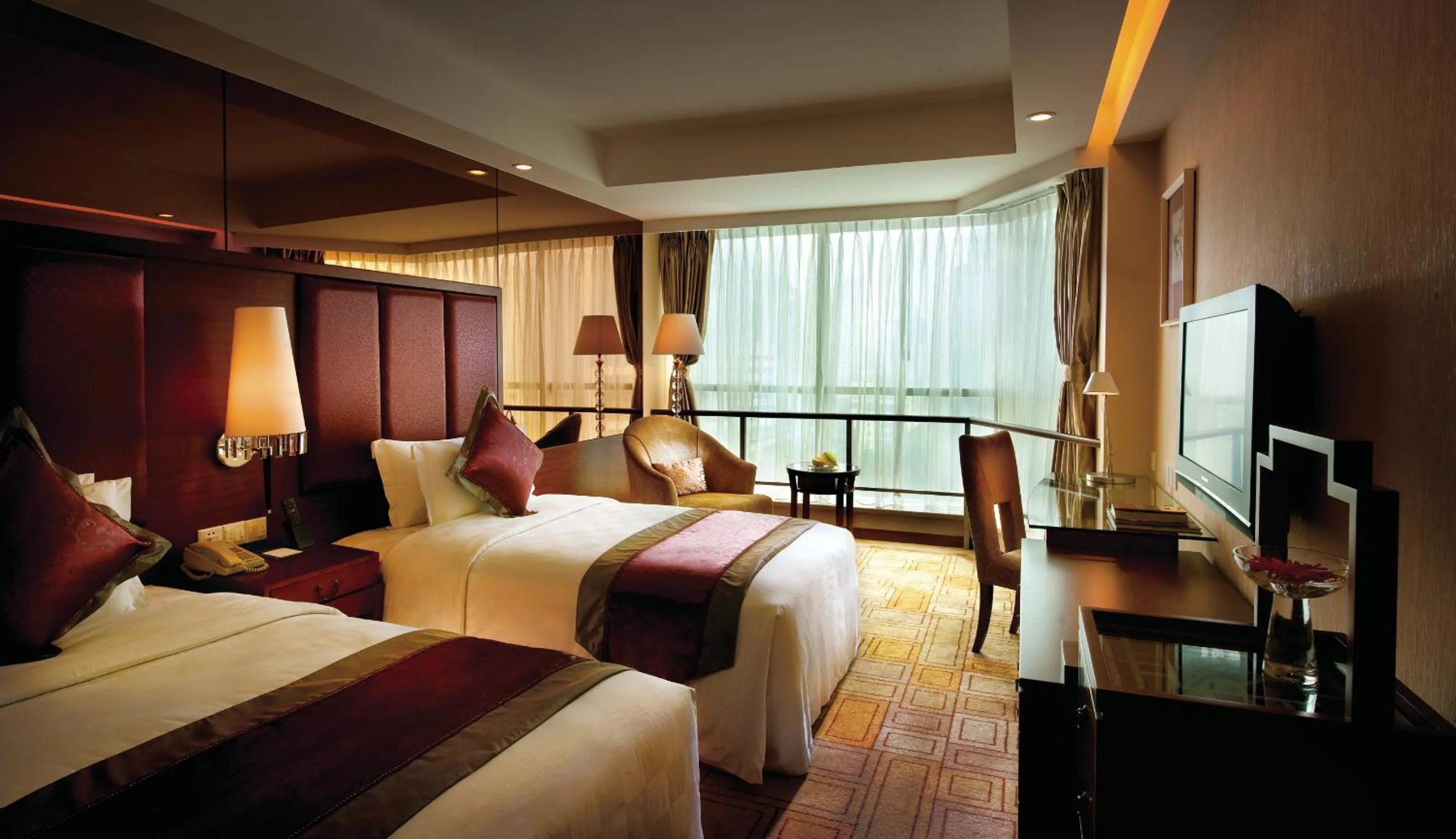 Bedroom, Bed in Chengdu Tianfu Sunshine Hotel