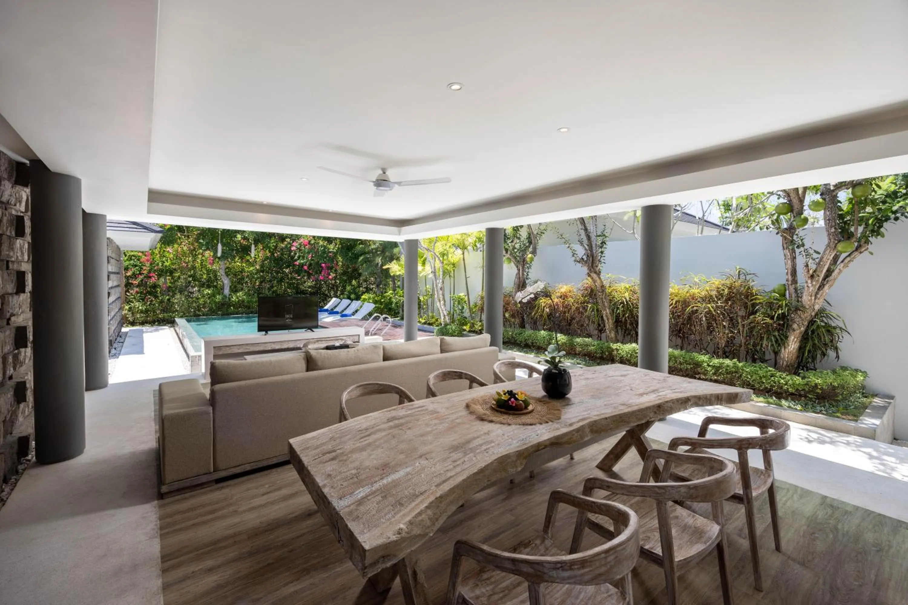 Living room in Cross Bali Breakers