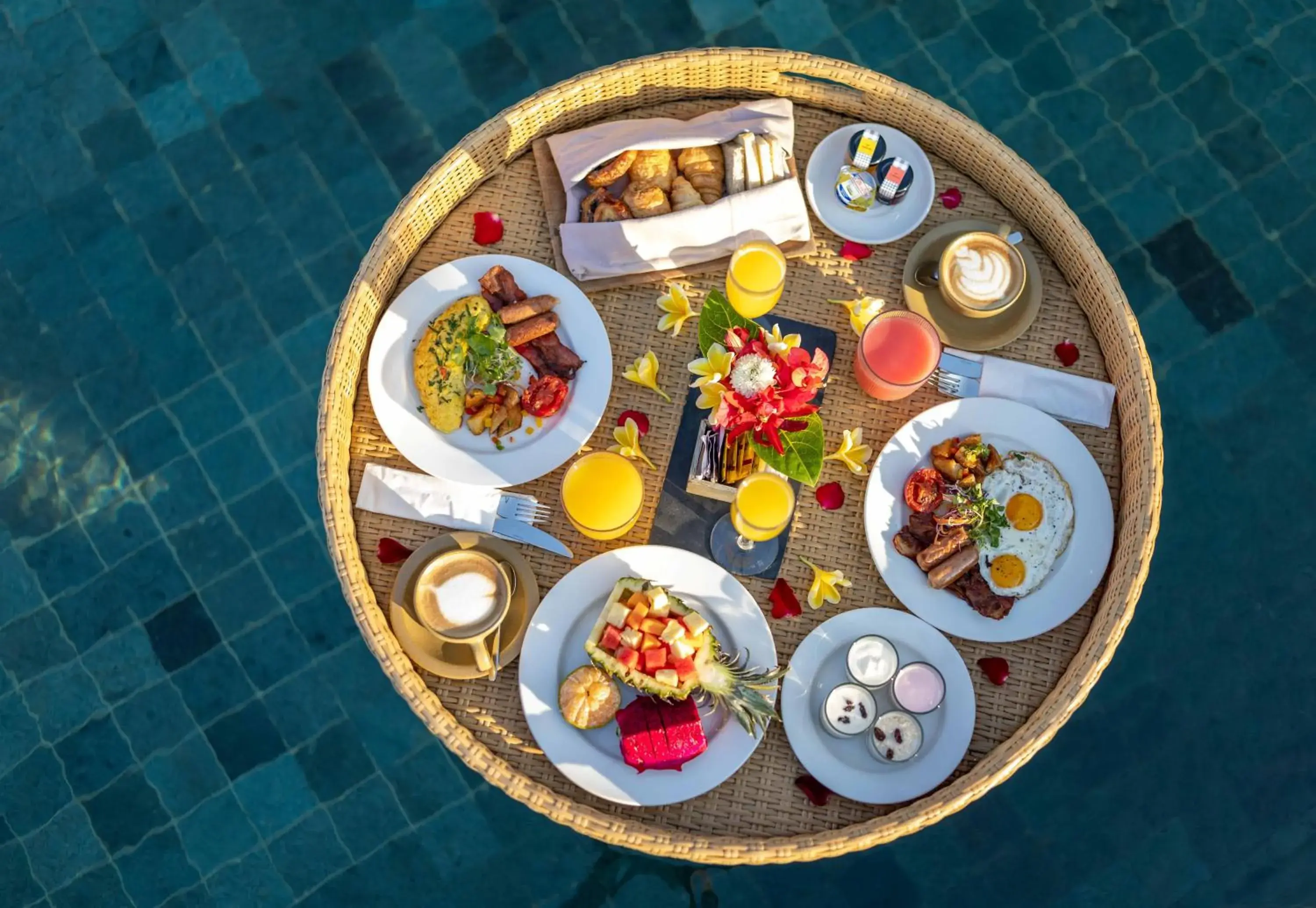 Restaurant/places to eat in Cross Bali Breakers Restaurant/places to eat in Cross Bali Breakers