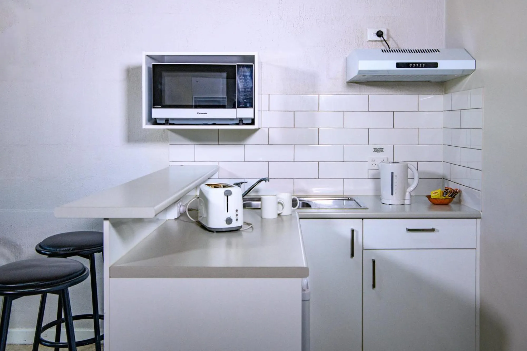Kitchen or kitchenette in Desert Palms Alice Springs