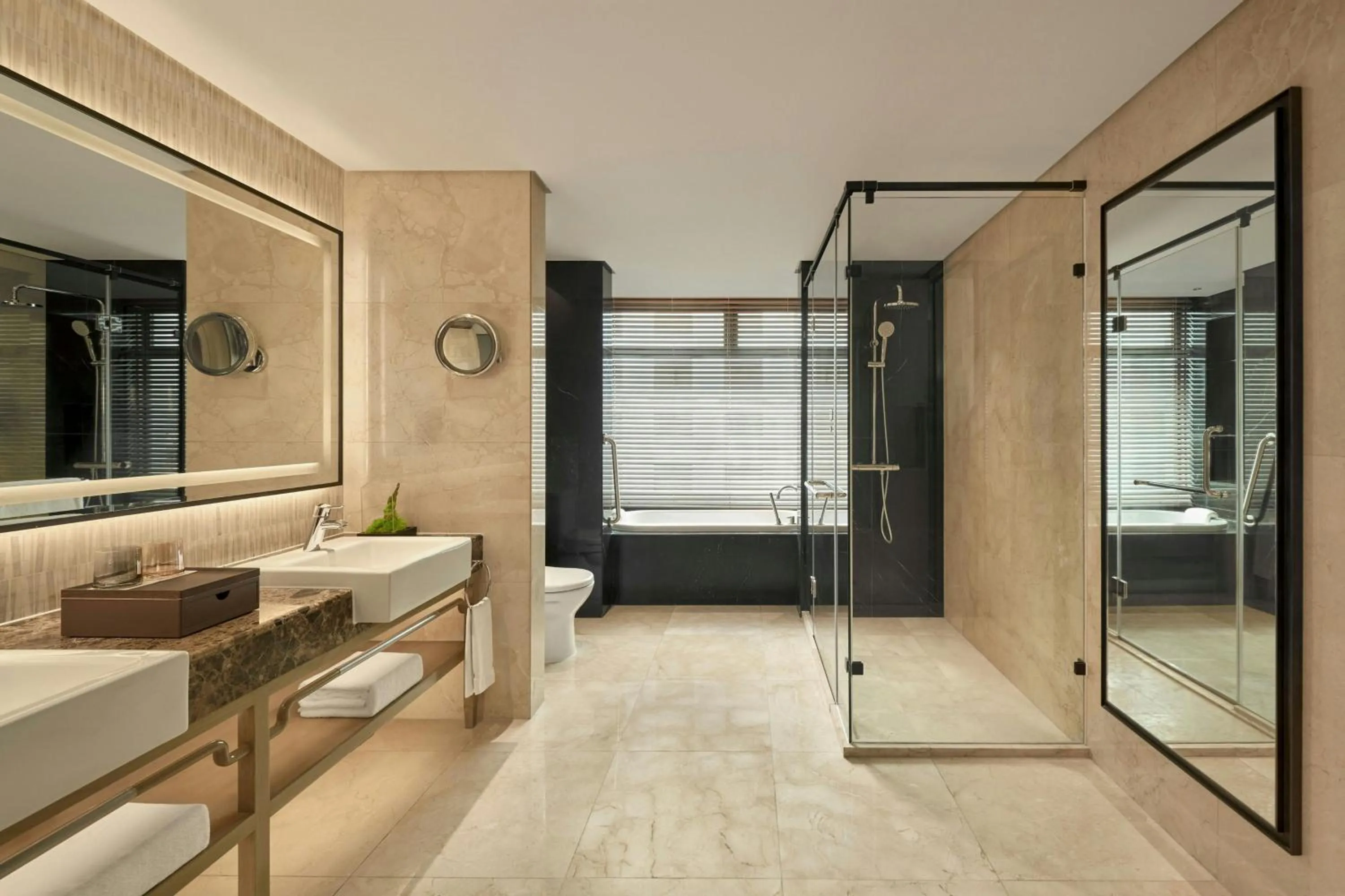 Bathroom in Sheraton Saigon Grand Opera Hotel