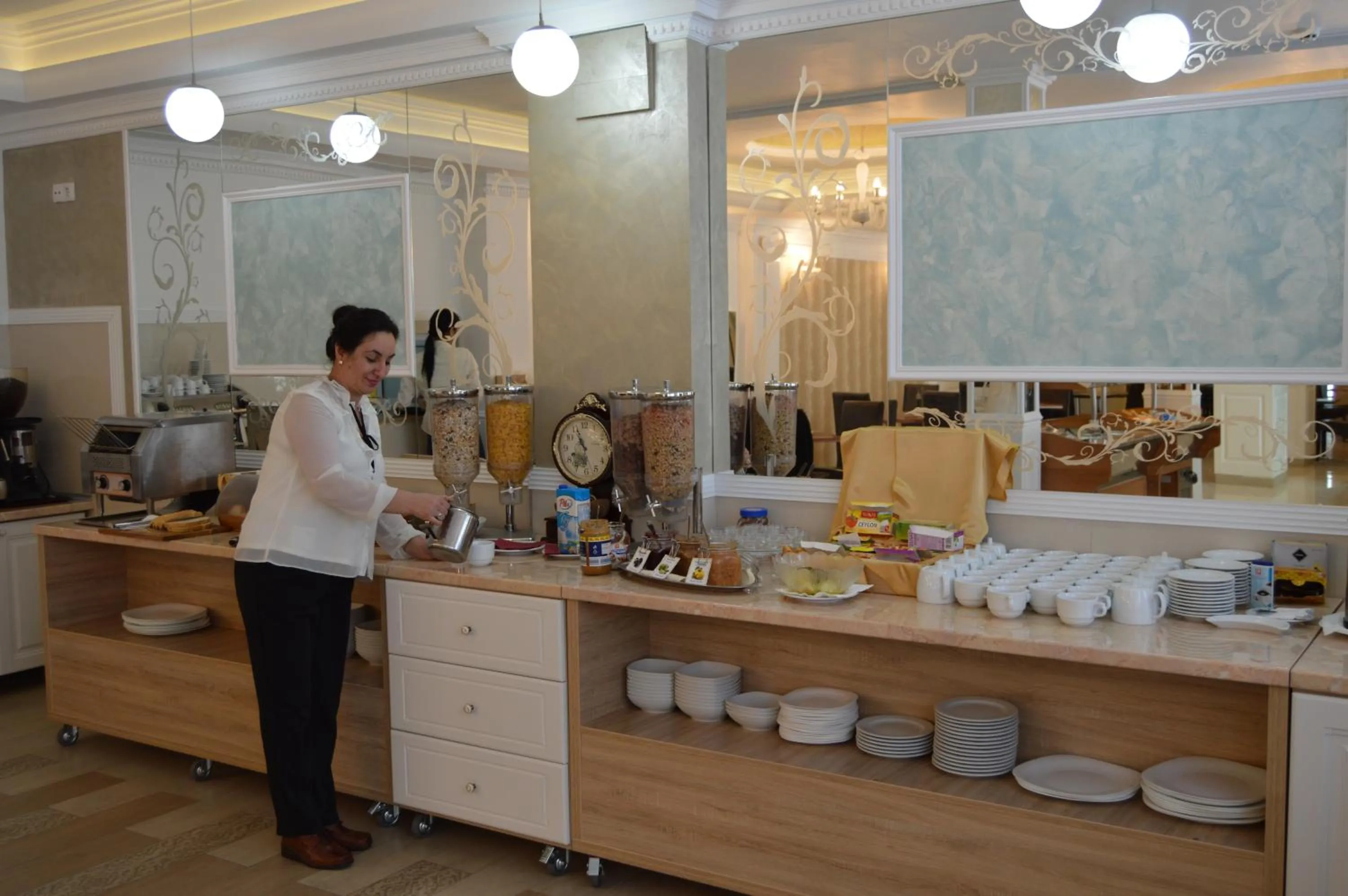 Restaurant/places to eat in Hotel Bulevard Prestige