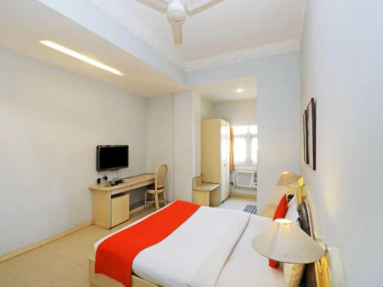 TV and multimedia, Bed in Park Palace Hotel