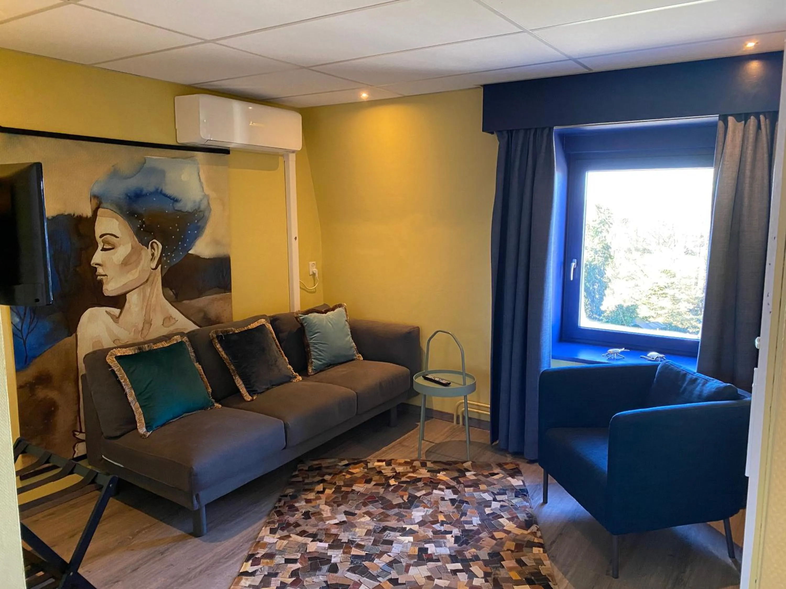 Seating area in De Post B&B Restaurant