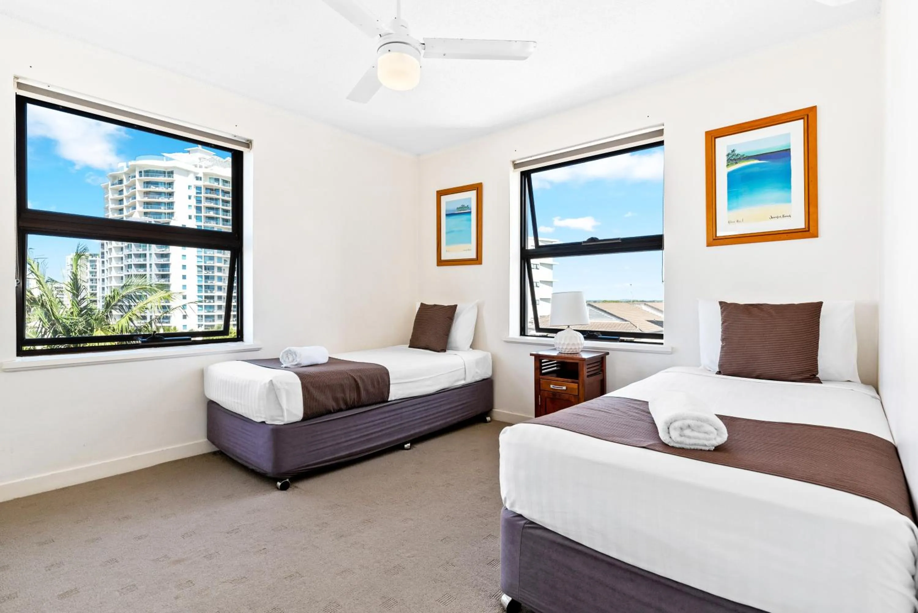 Bedroom, Bed in Windward Apartments