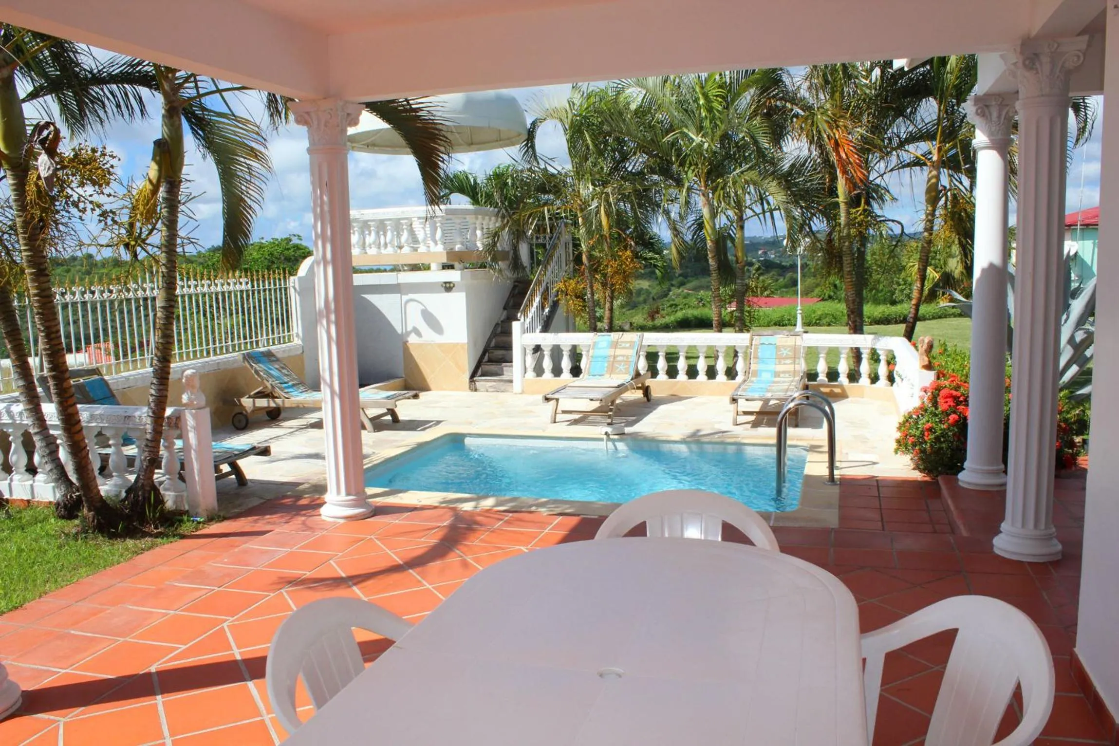 Villa de charme avec piscine MQMA07